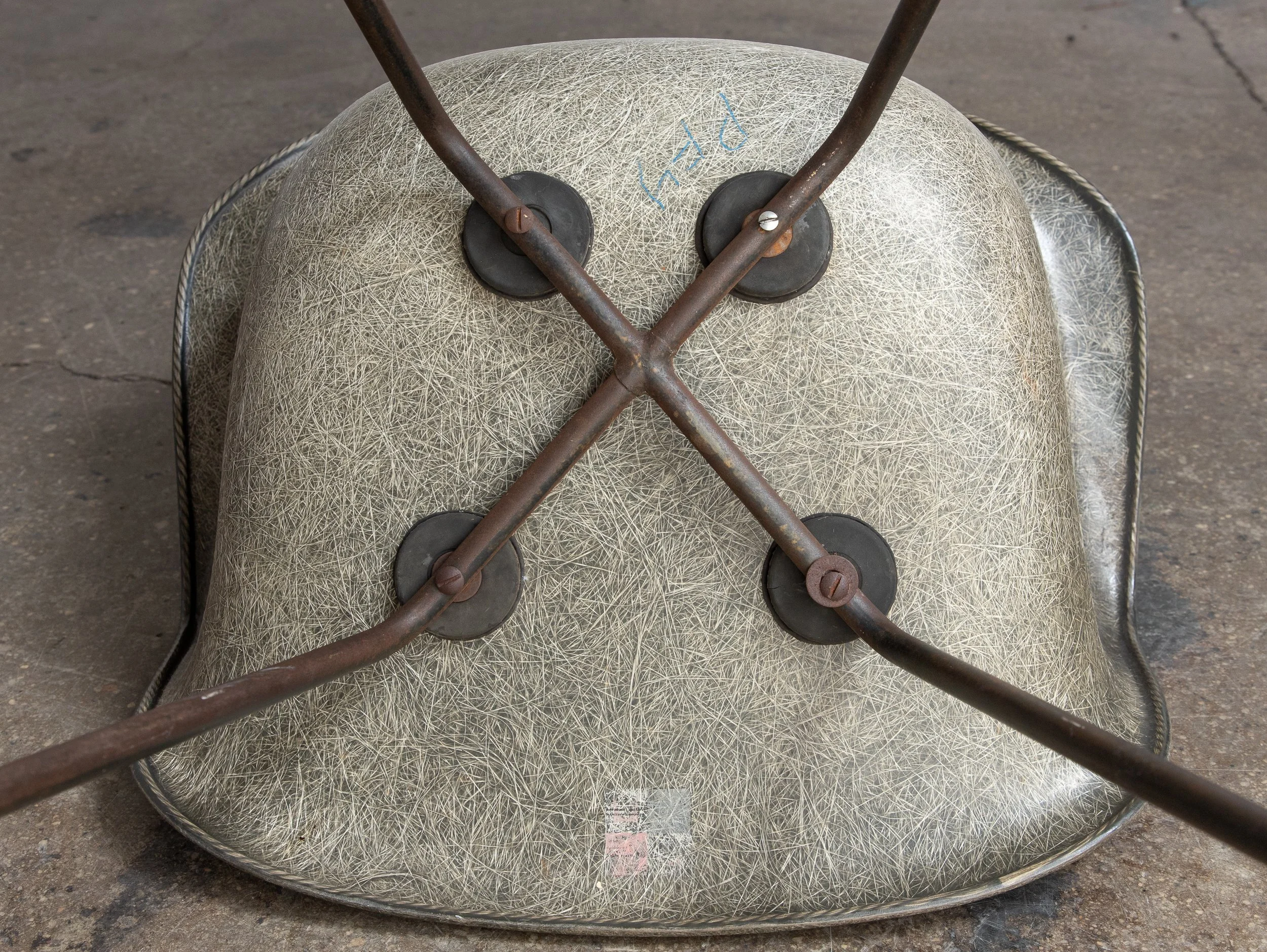 OAM_NYC_Eames_Elephant_Grey_X_base_Zeith-9.jpg