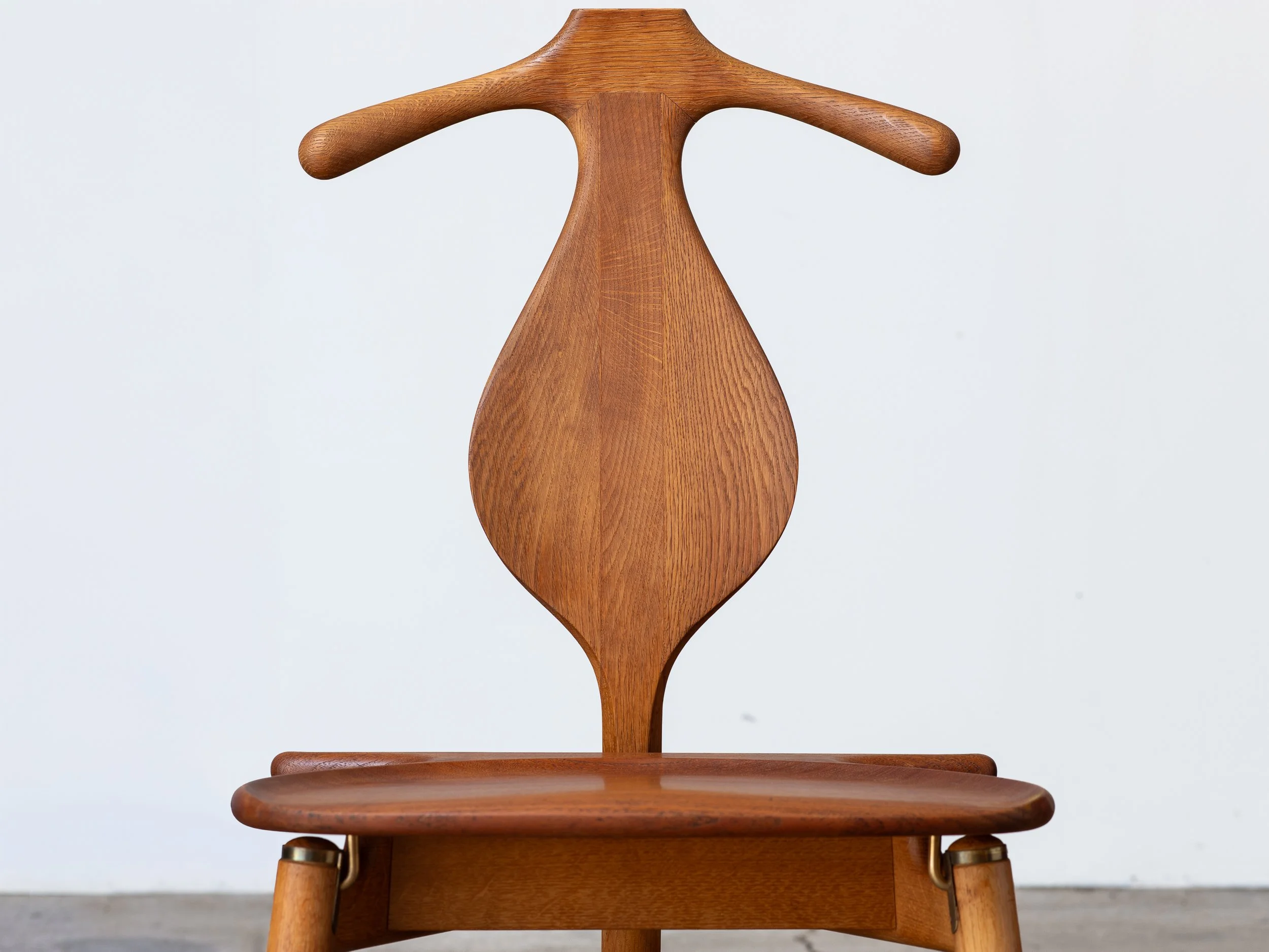 OAMNYC_Valet_Chair_Hans_Wegner-2.jpg
