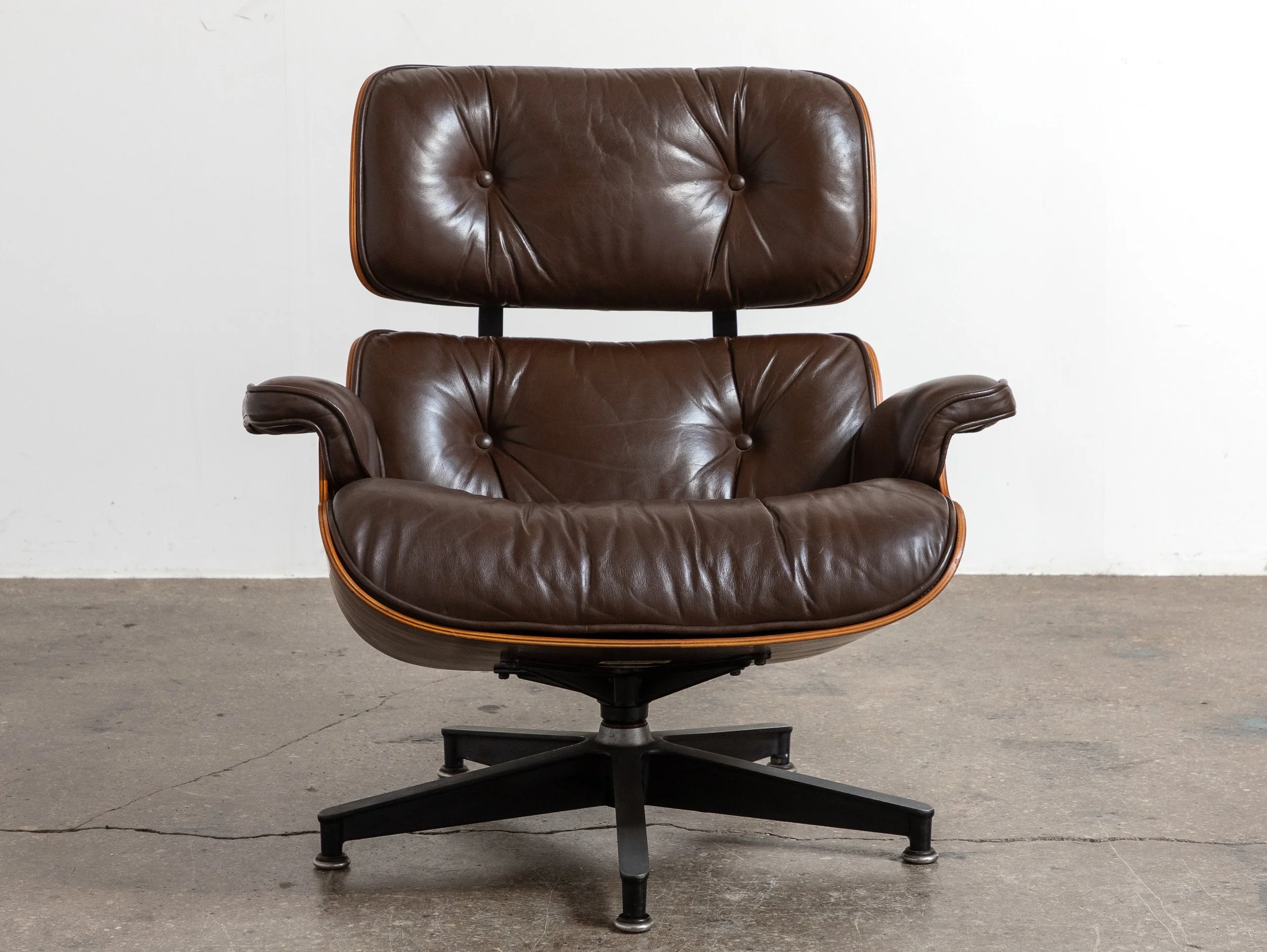 OAM_Eames_Herman_Miller_670_Ottoman_671_Set-2.jpg