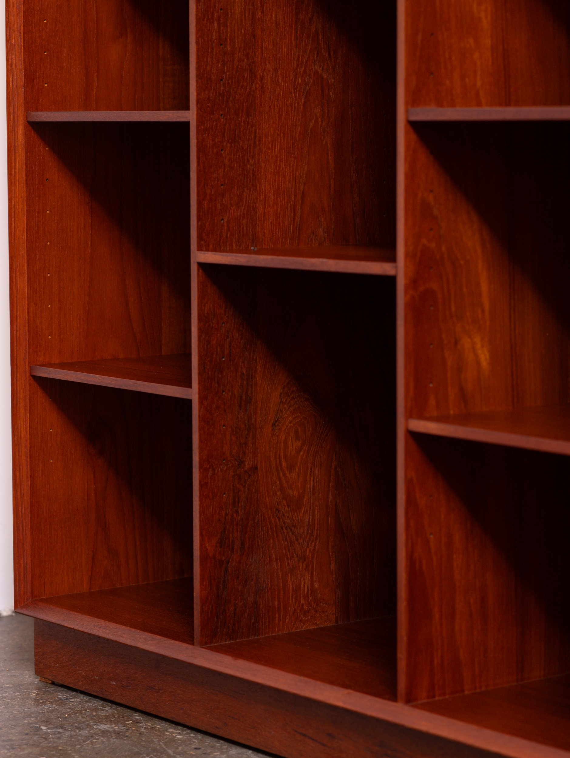 OAM_Peter_Hvidt_Modular_Bookcases_Set_of_Four-10.jpg