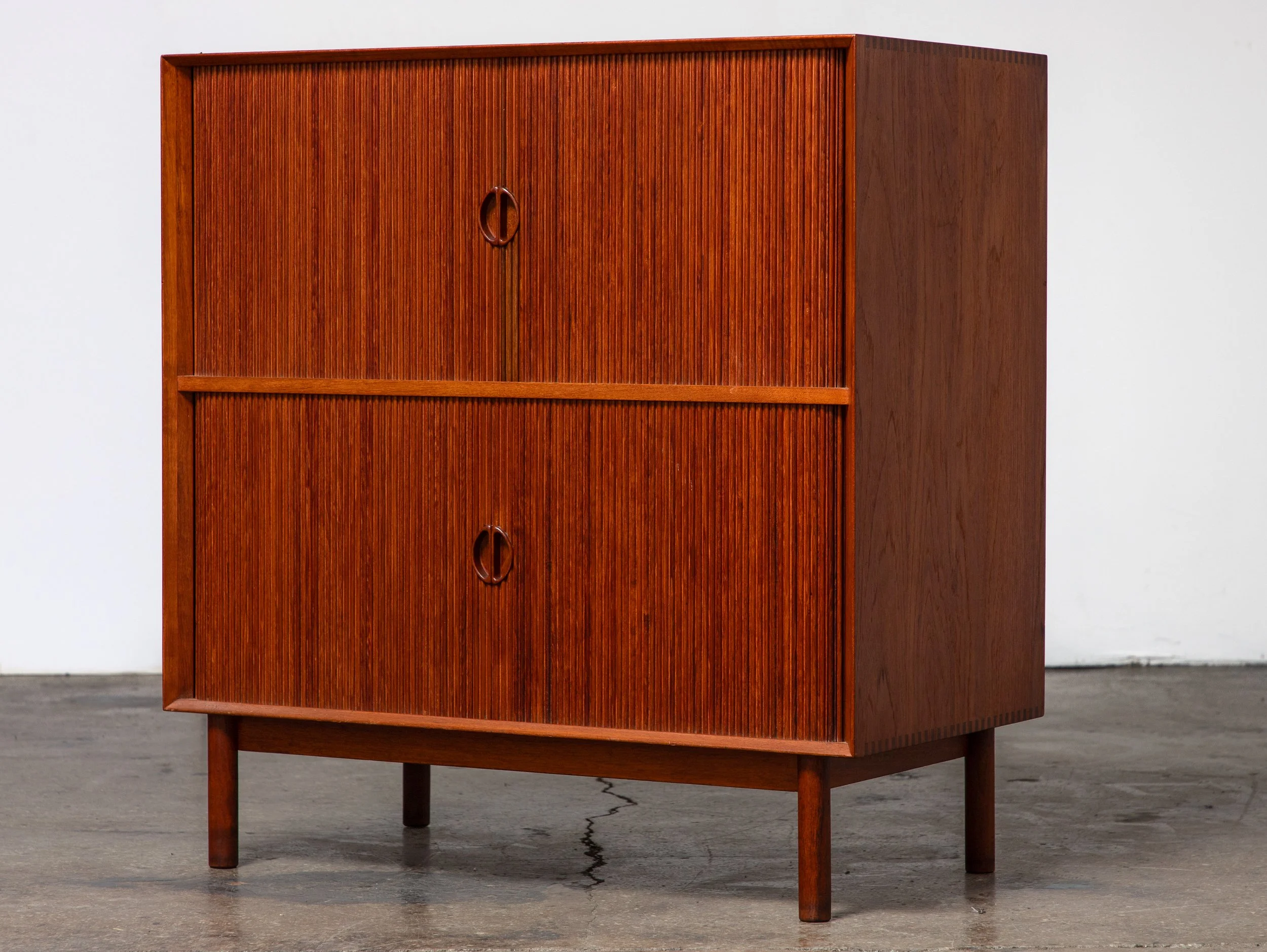 OAM_Soborg_Cabinet_Tambour_Cabinet-1.jpg