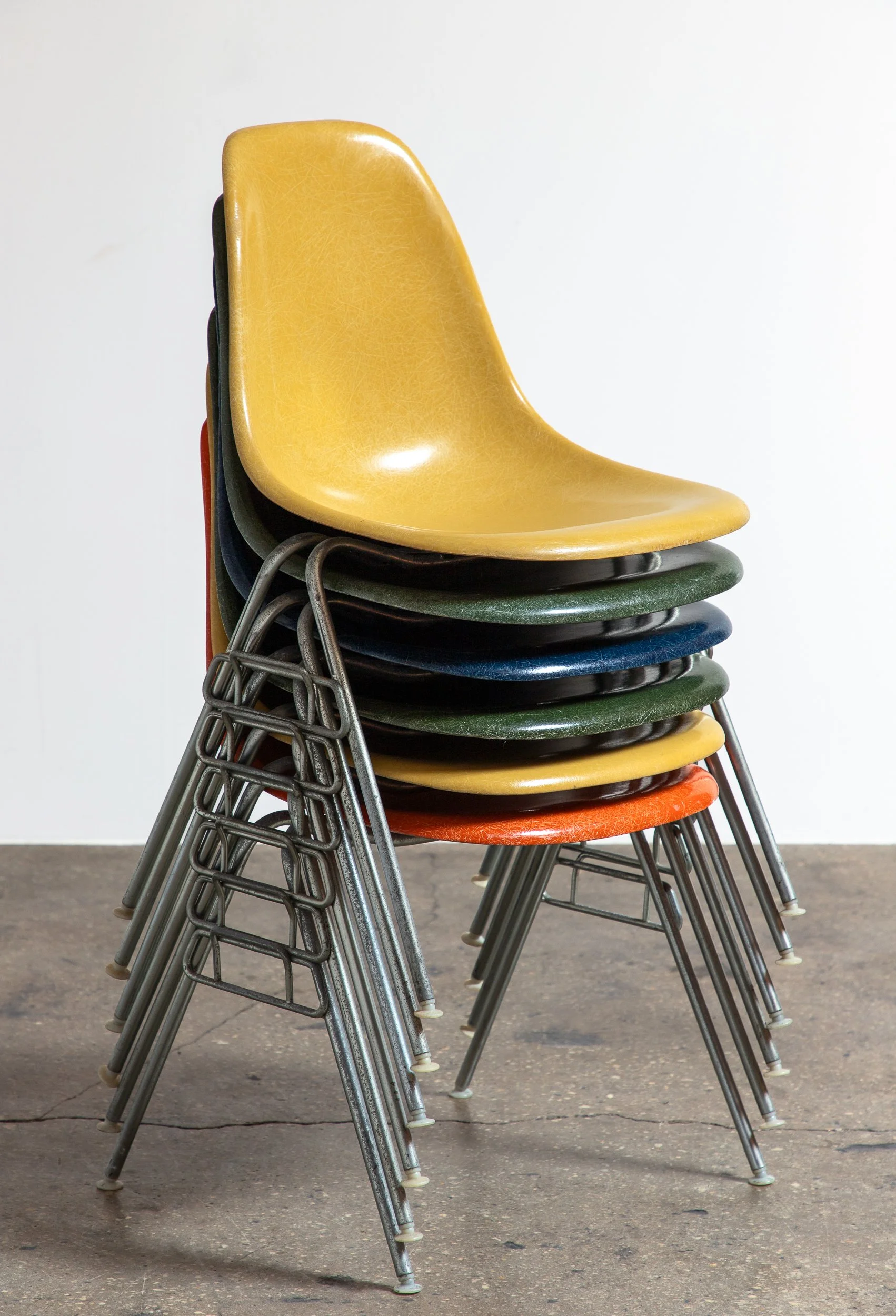 OAM_Original_Fiberglass_Chairs_Stacking_Multi_Color-3.jpg