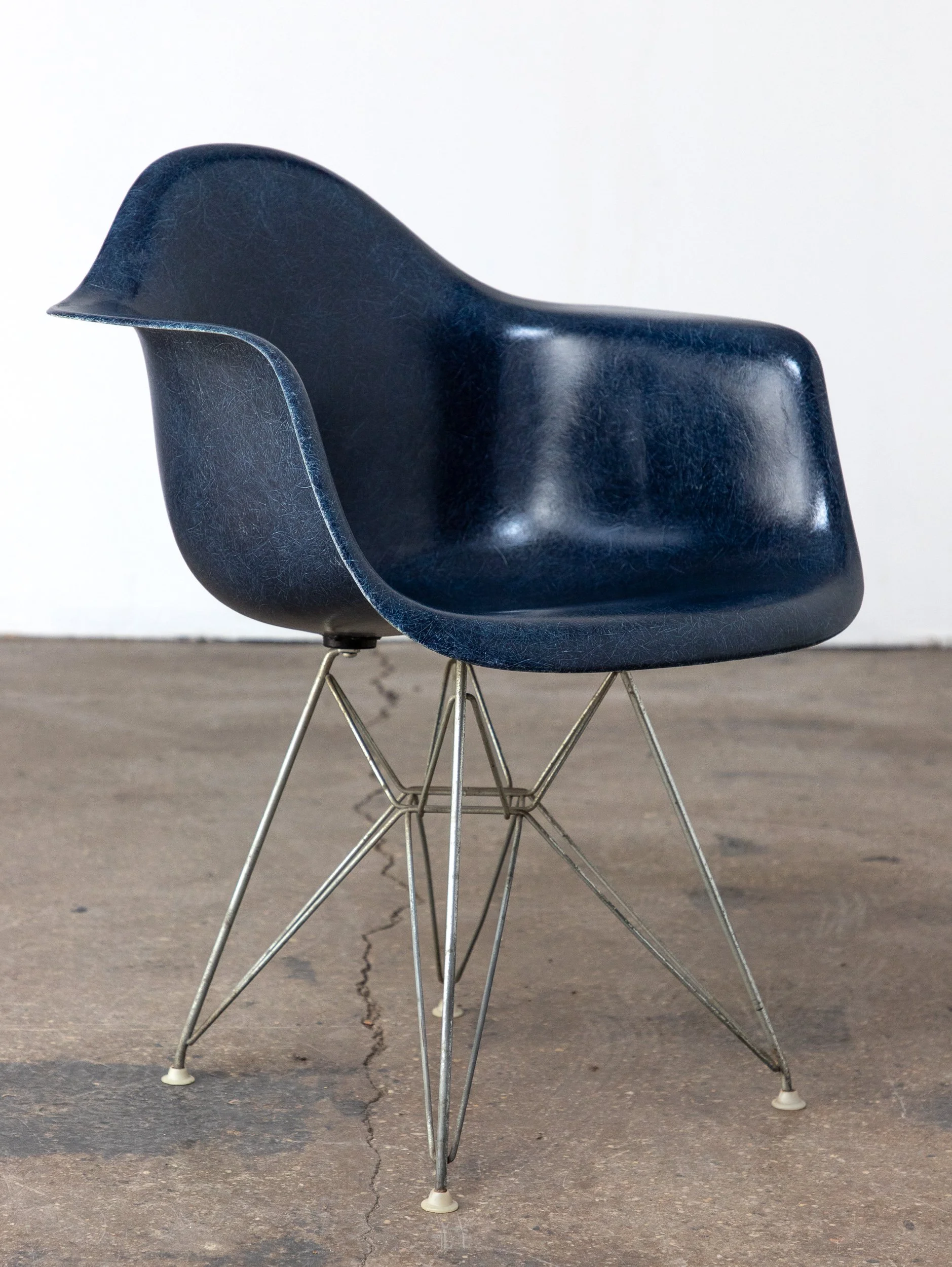 OAM_NYC_Eames_Navy_Shell_Eiffel_Base-5.jpg