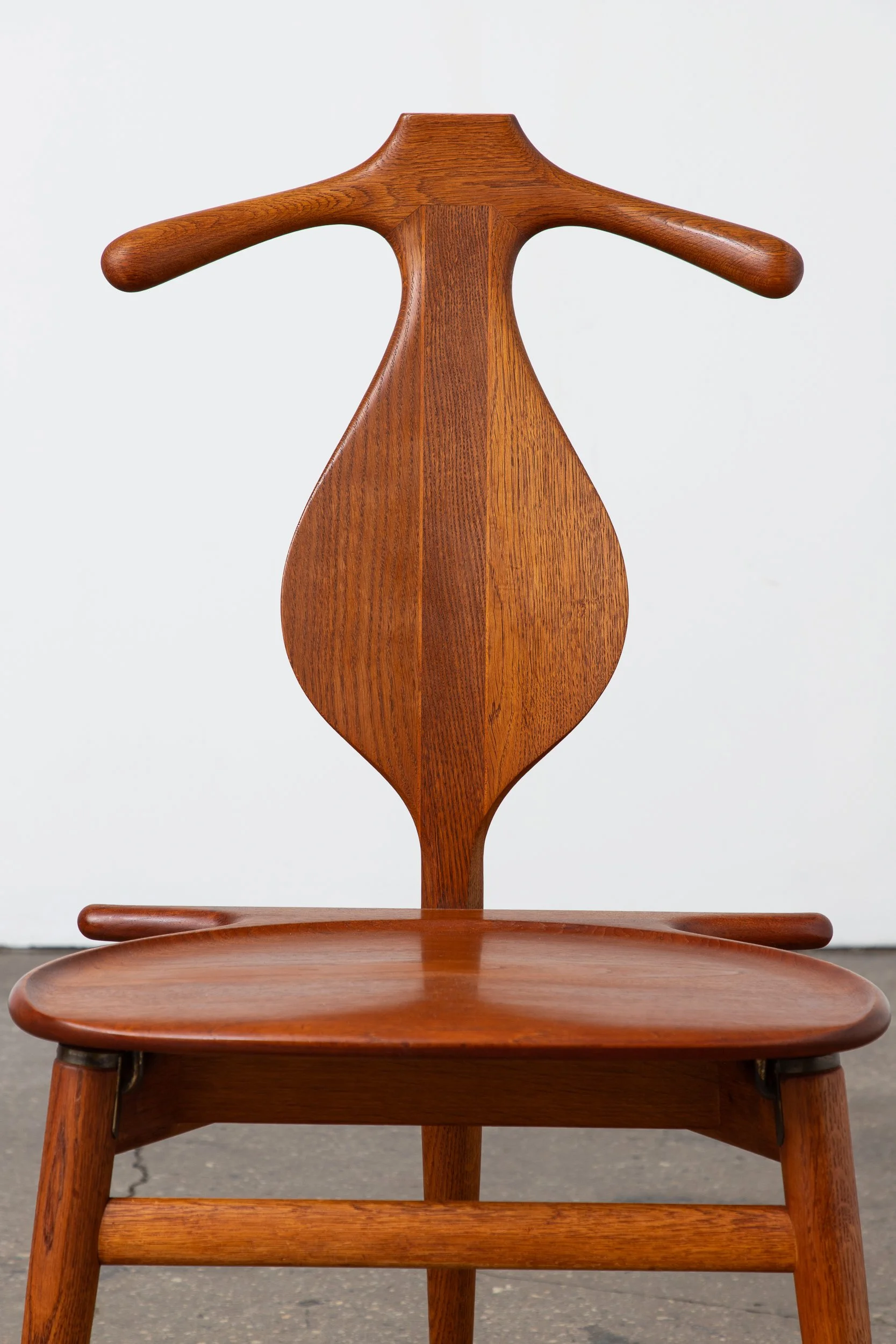 OAM_Hans_Wegner_Valet_Chair-3.jpg