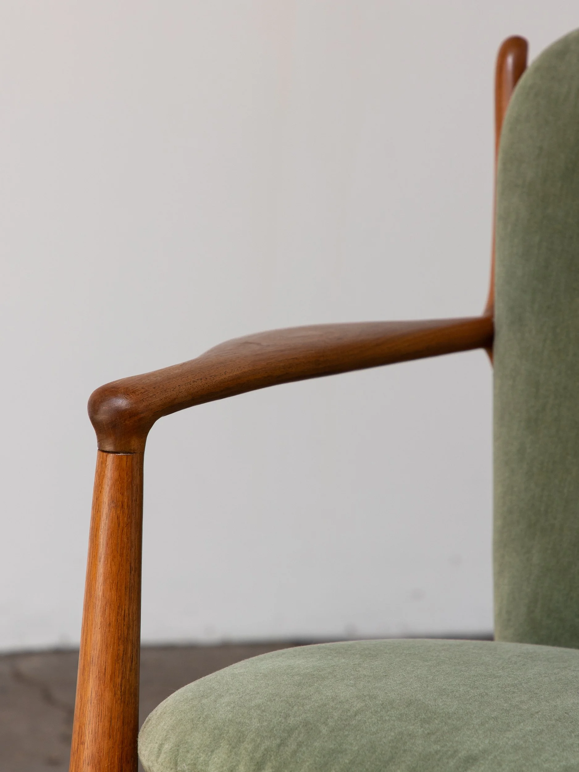 OAMNYC_Finn_Juhl_Baker_Delegate_Chair-9.jpg