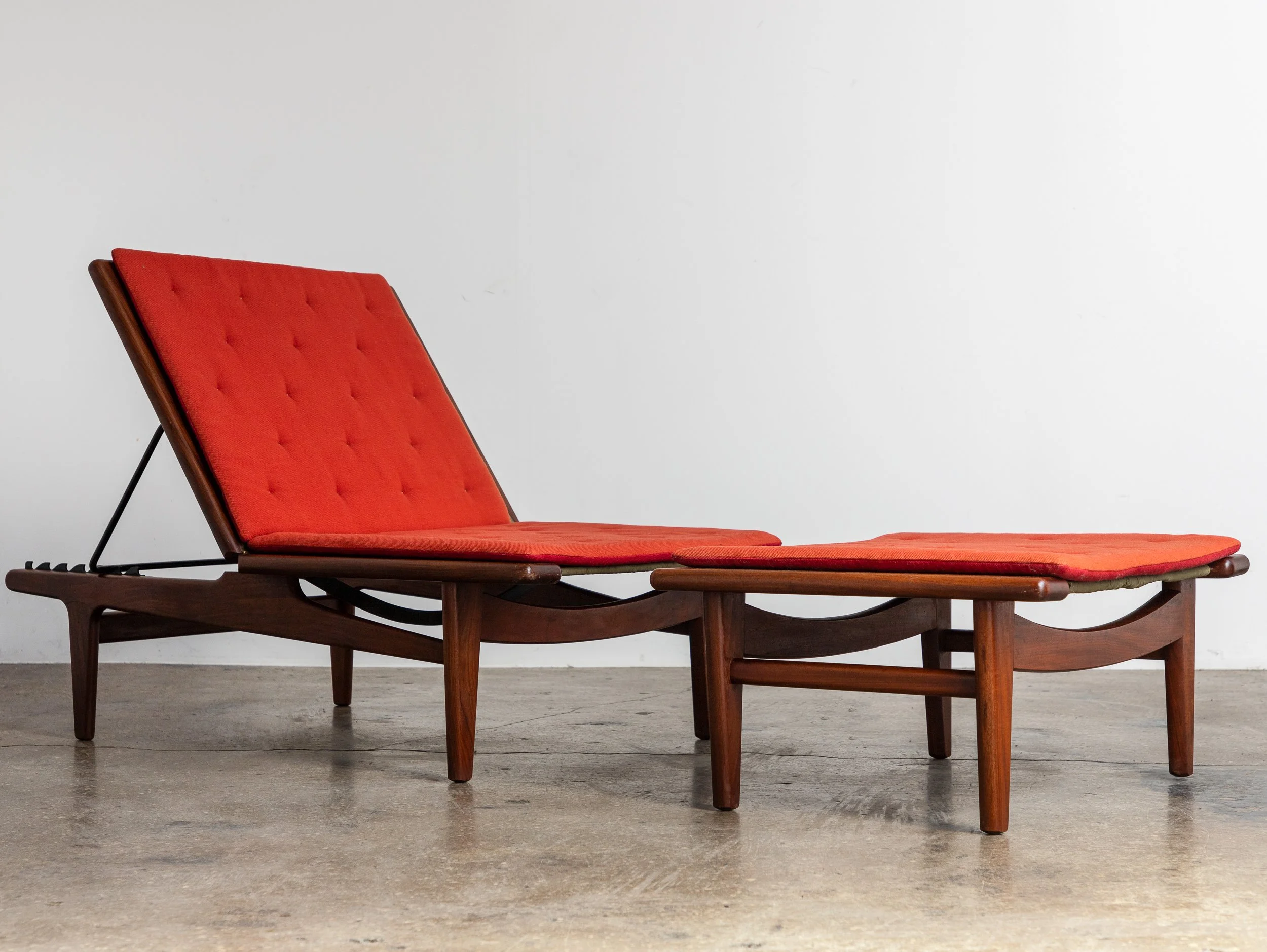 OAM_NYC_Hans_Wegner_GE_1_Daybed_Ottoman-2.jpg