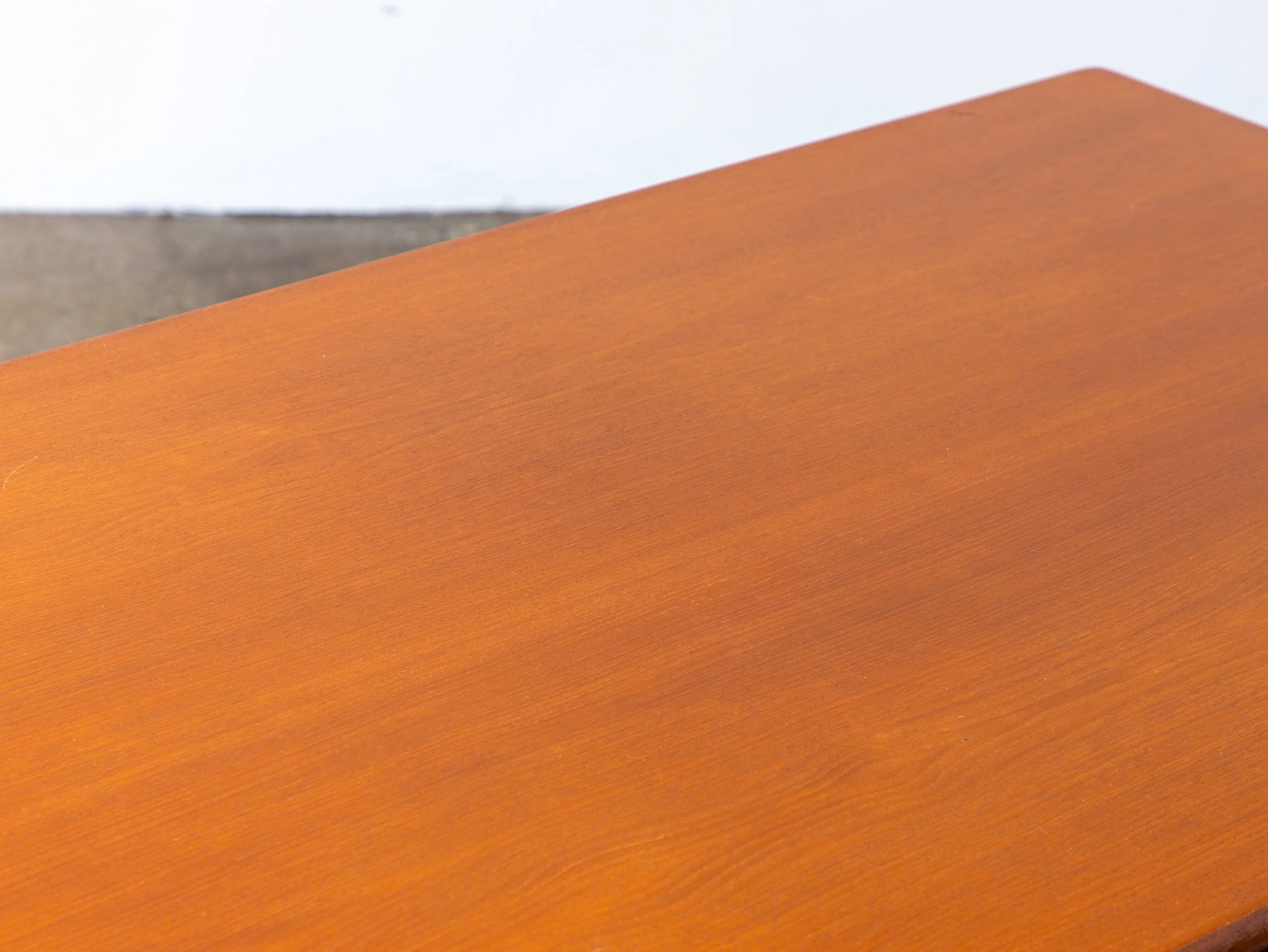 OAM_NYC_AT-305_Desk_Hans_Wegner-12.jpg