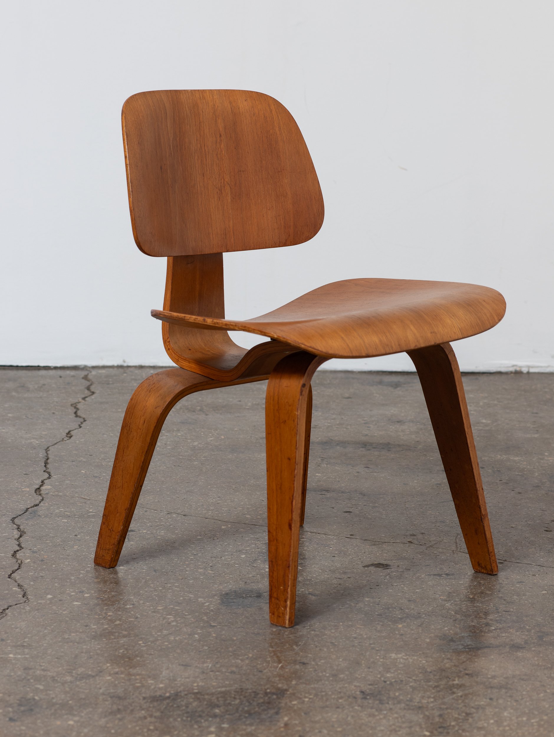 OAM_Eames_DCW_Walnut-2.jpg