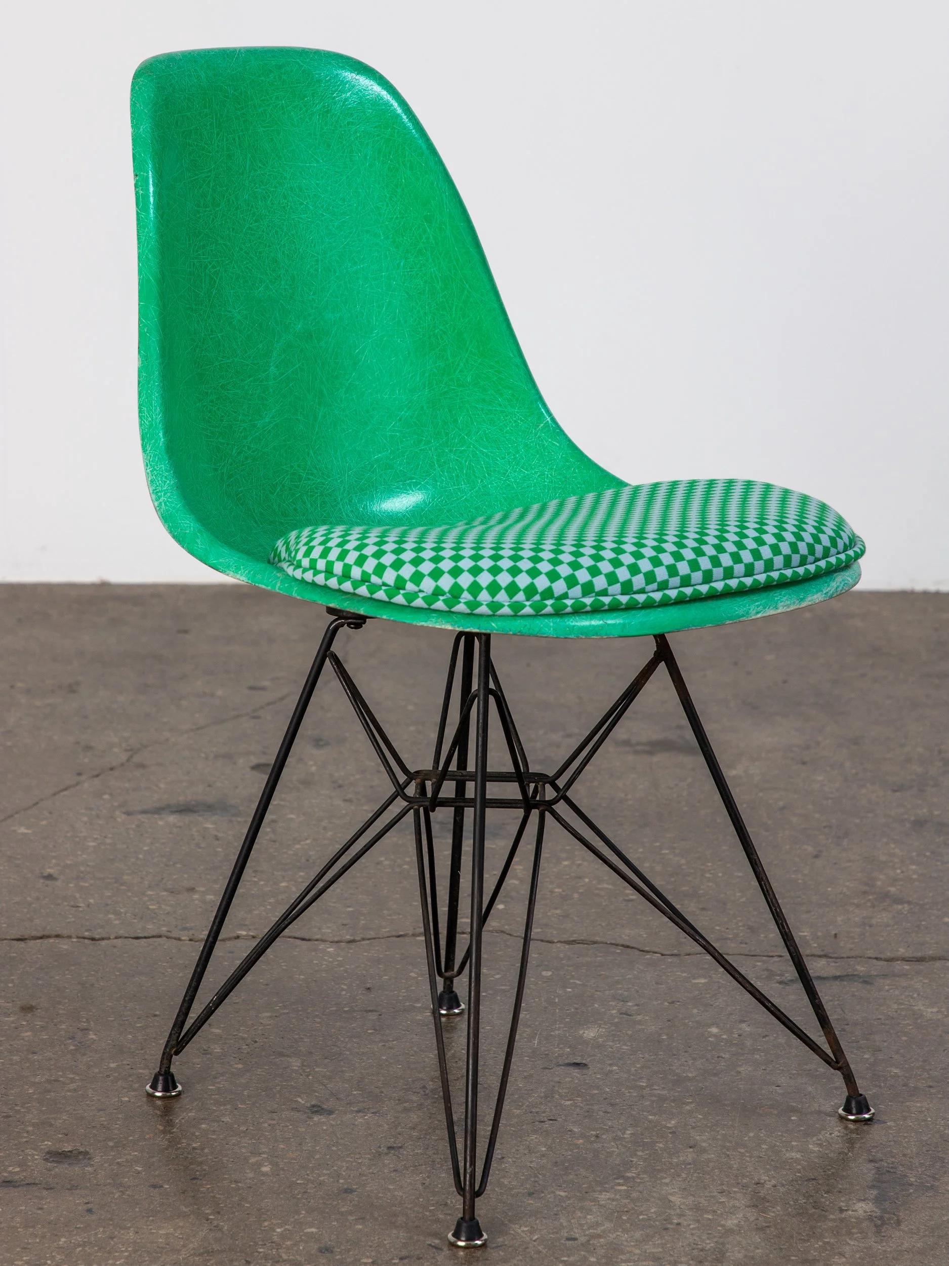 OAM_Eames_Herman_Miller_Kelly_Green_Chairs_Maharam_Check-7.jpg