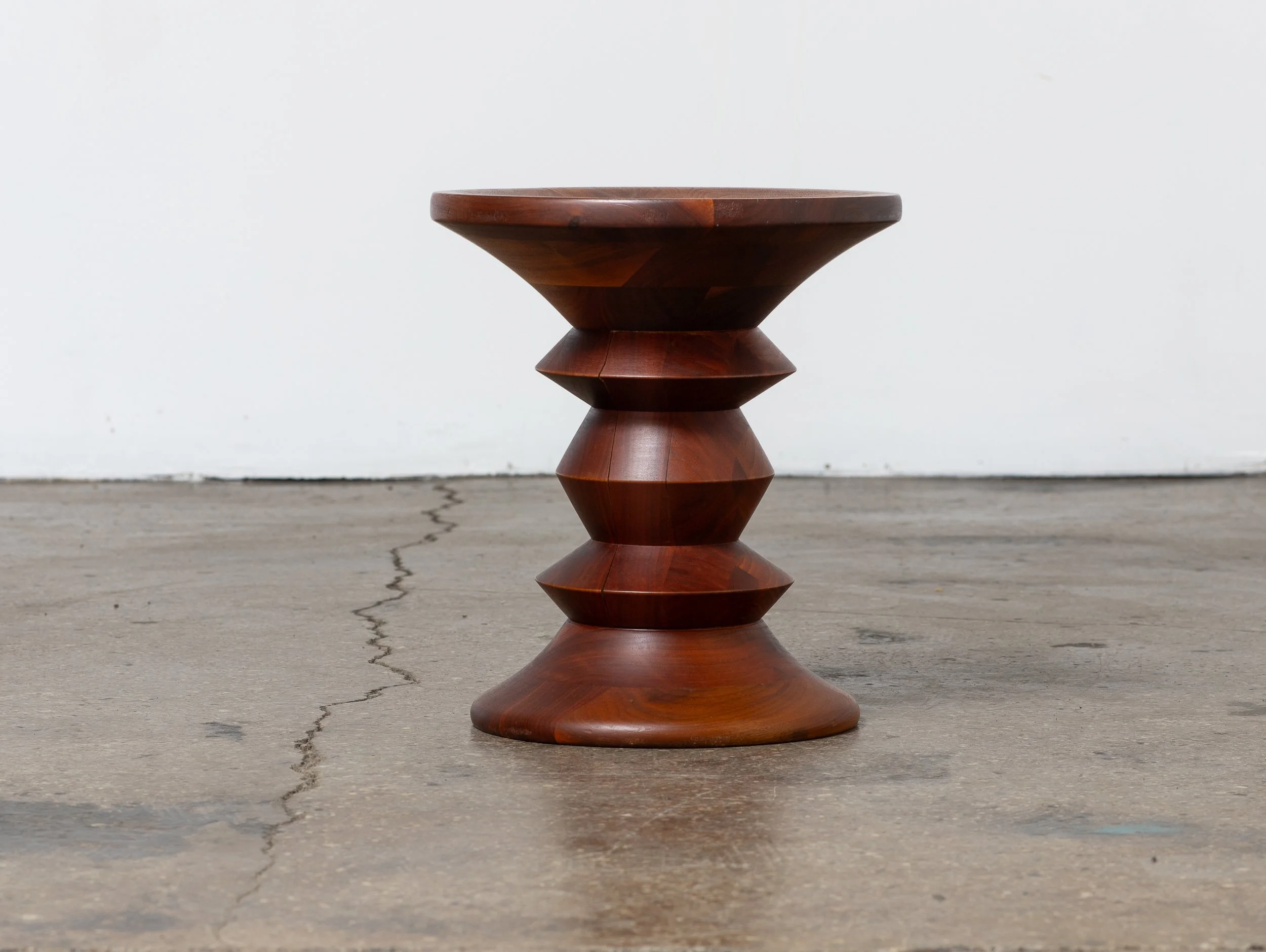 OAM_Eames_Time_Life_Stool_C_Example_1-4.jpg
