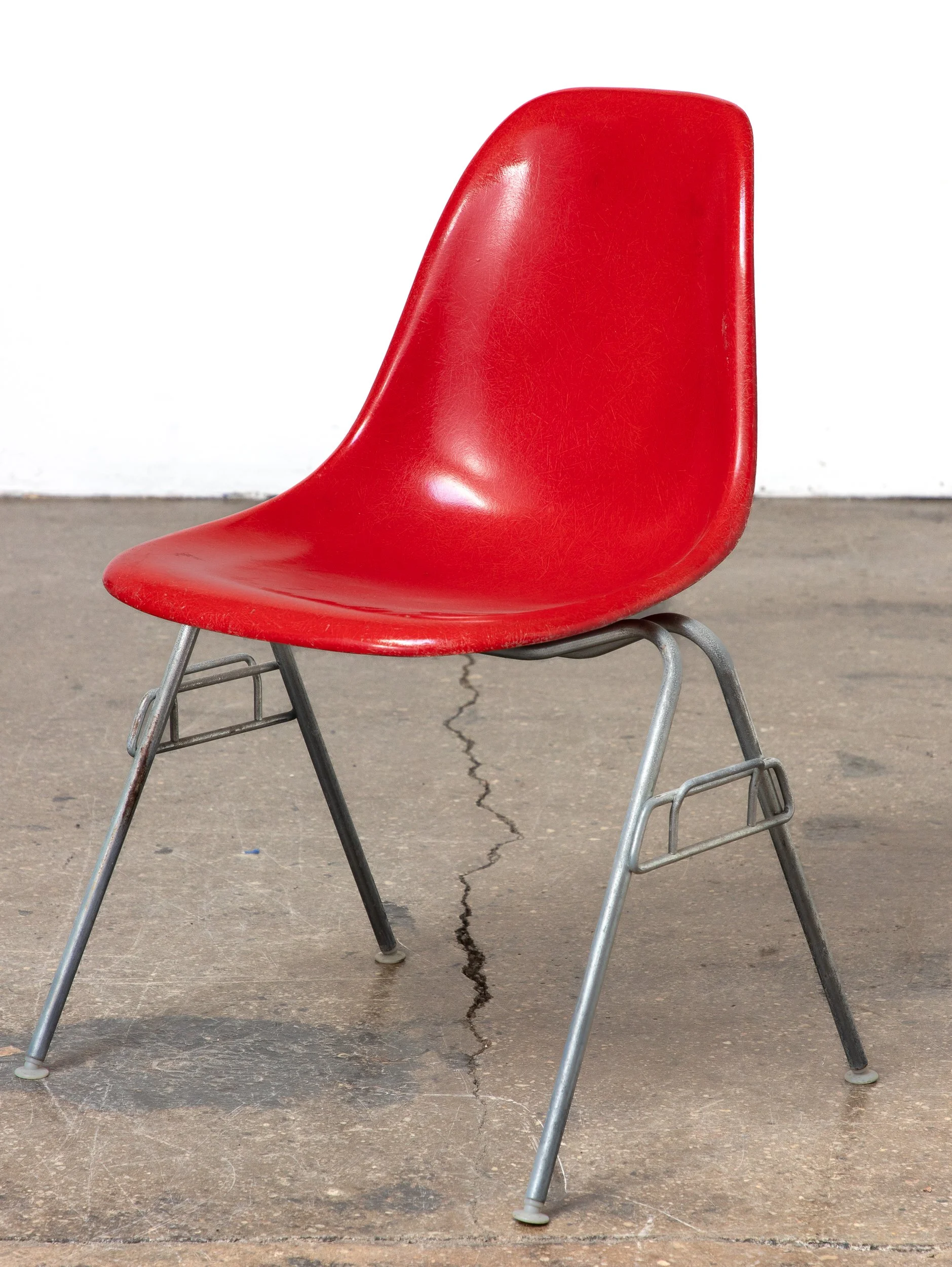OAM_Eames_Herman_Miller_Shells_Color_Palette_Range_Stacking_Bases_Multicolor-30.jpg