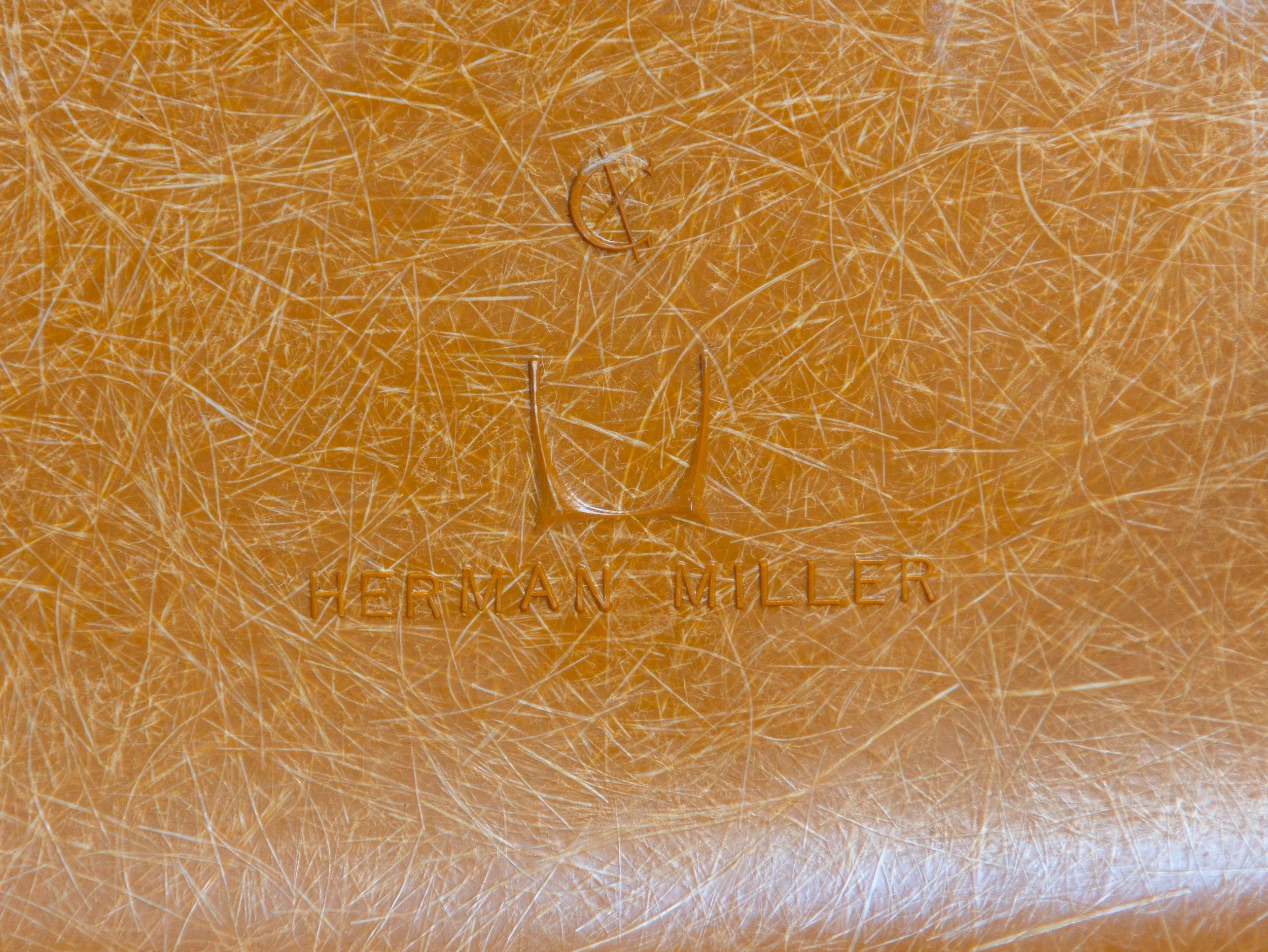 OAM_Dark_Ochre_Eames_Fiberglass_Shell_on_Black_Base-9.jpg