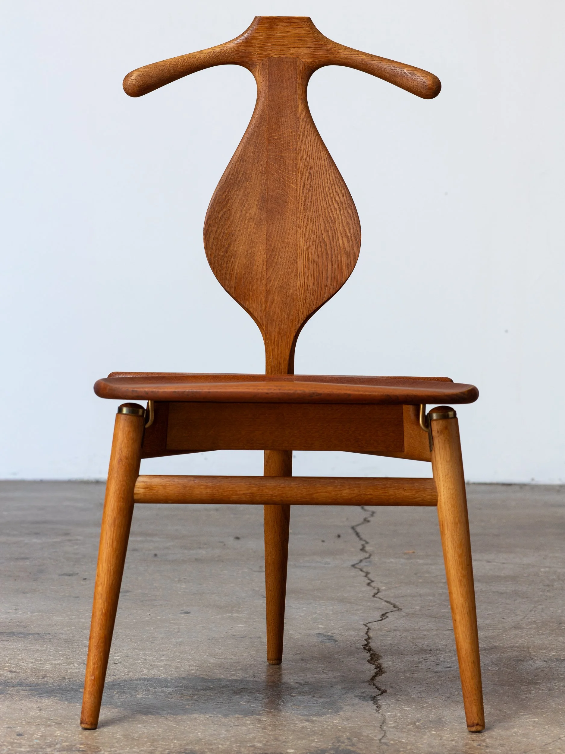OAMNYC_Valet_Chair_Hans_Wegner-1.jpg