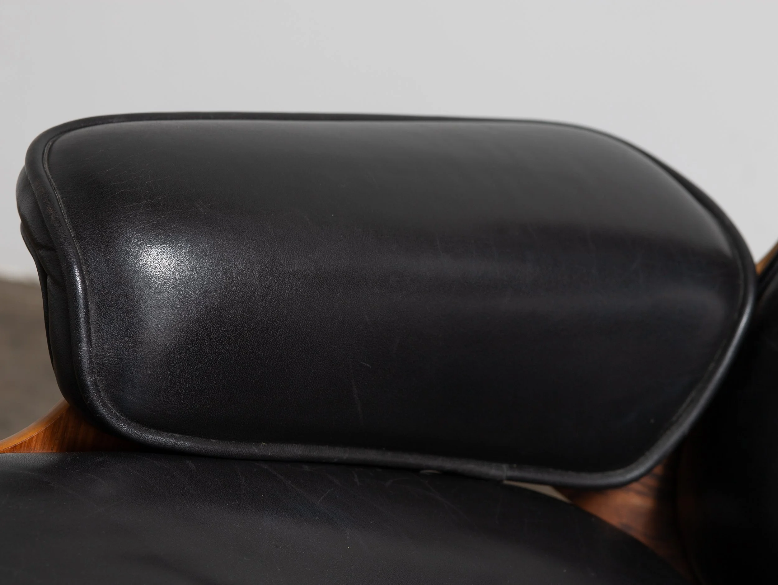 OAM_Eames_670_671_Lounge_Otooman_Rosewood-13.jpg