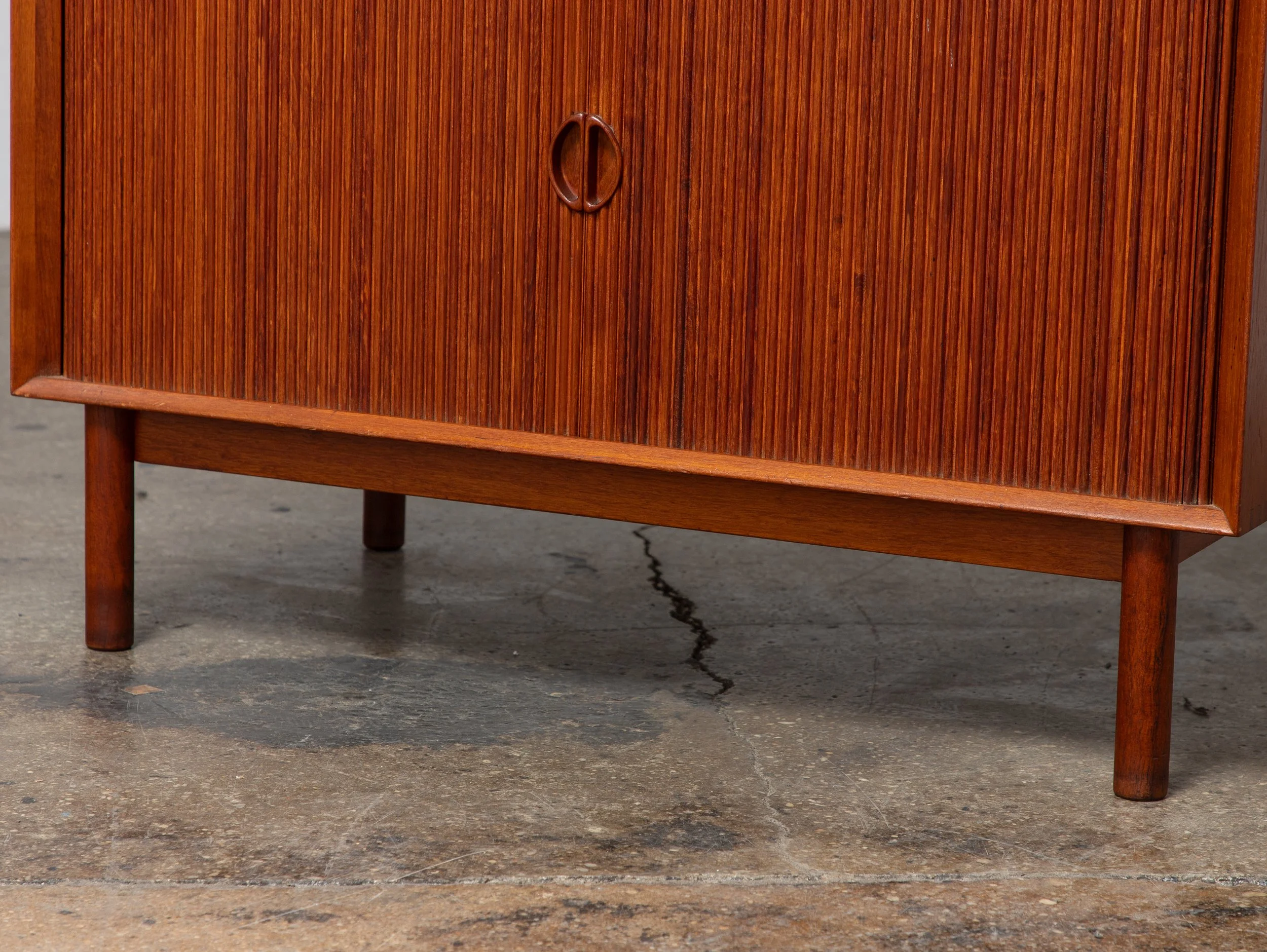 OAM_Soborg_Cabinet_Tambour_Cabinet-7.jpg
