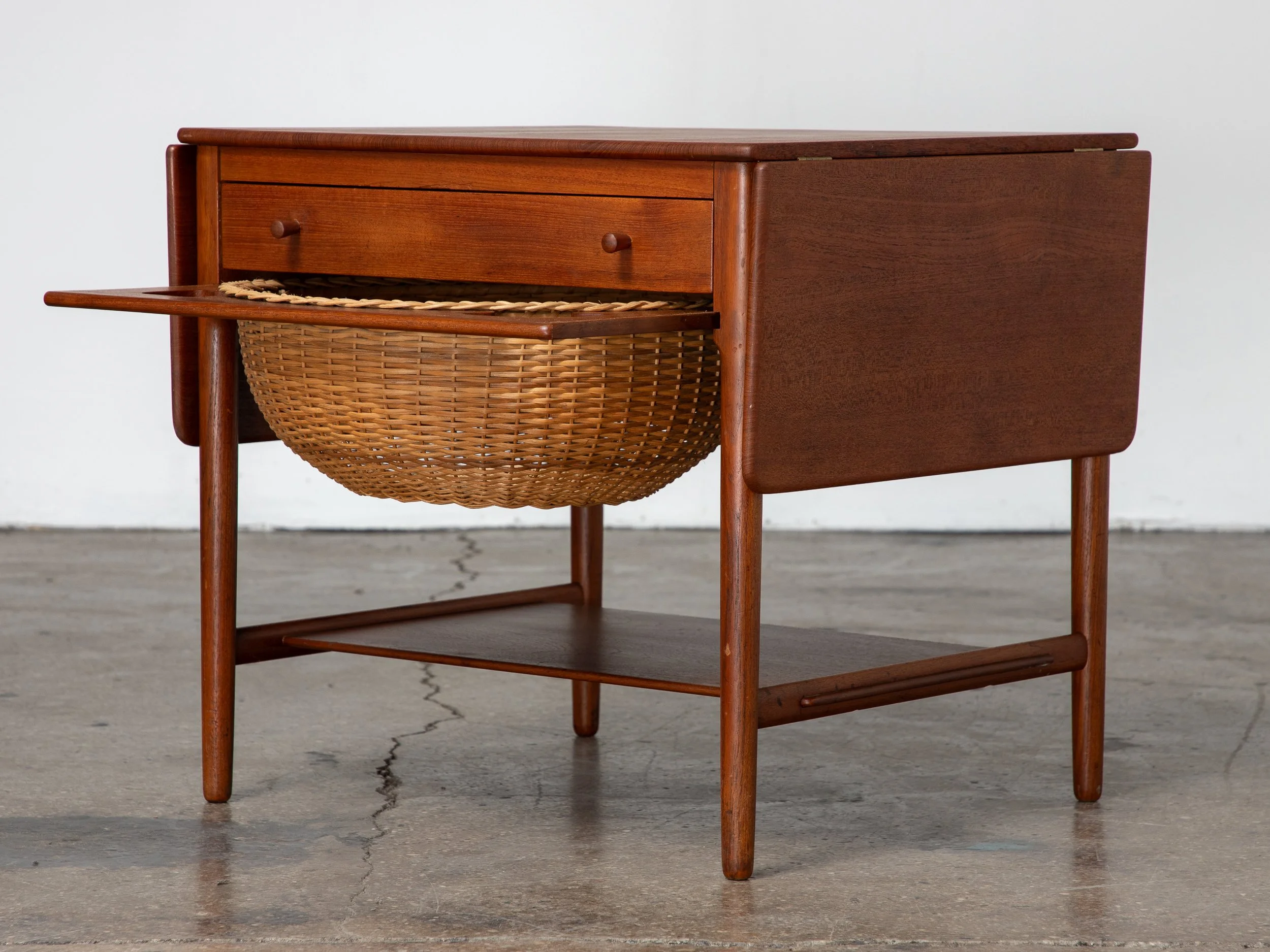 OAM_Pair_Hans_Wegner_Sewing_Tables-7.jpg