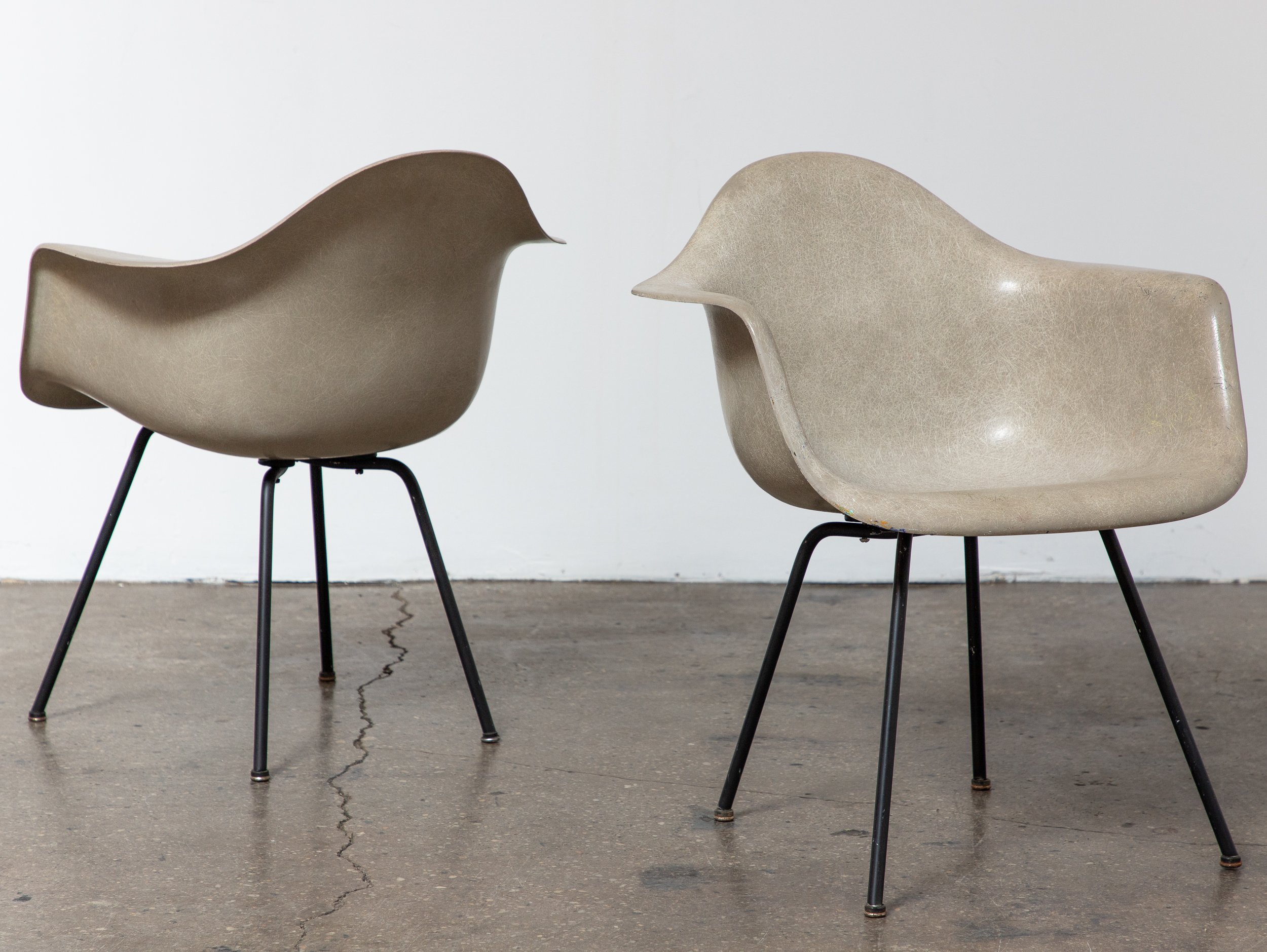 OAM_Eames_Herman_Miller_Gray_Greige_Armchair_DAX-2.jpg