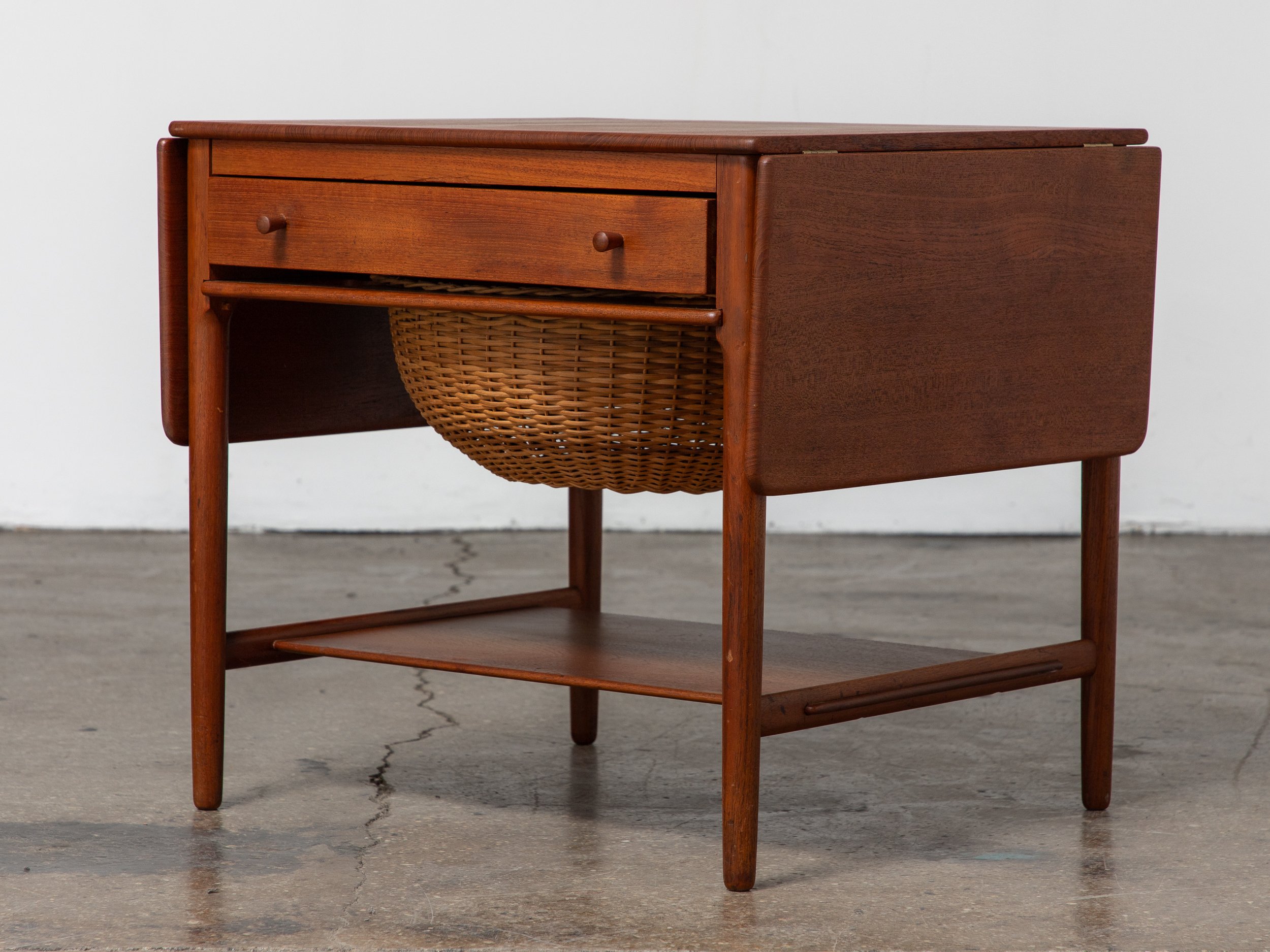 OAM_Pair_Hans_Wegner_Sewing_Tables-5.jpg