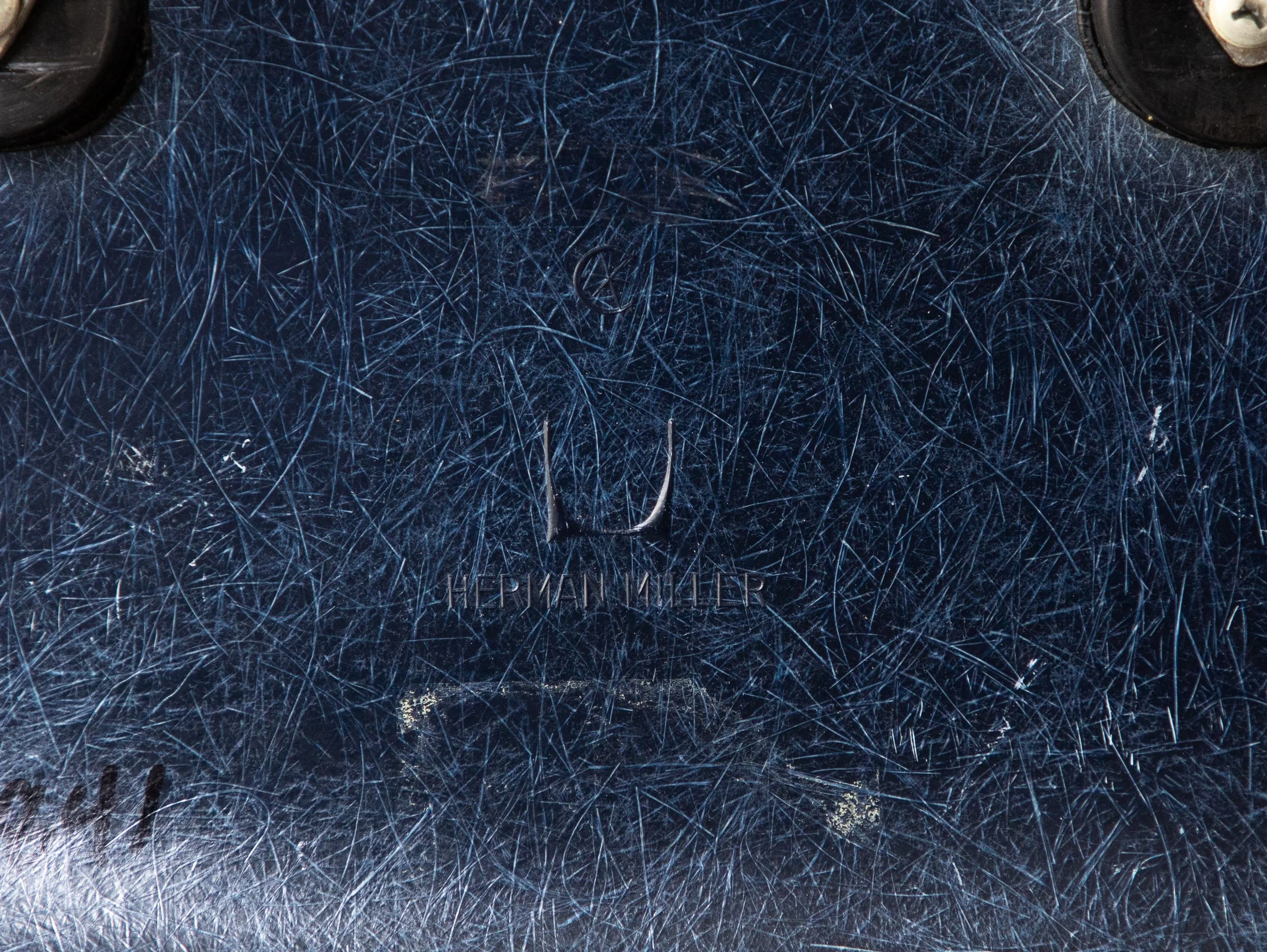 OAM_NYC_Eames_Navy_Shell_Eiffel_Base-11.jpg