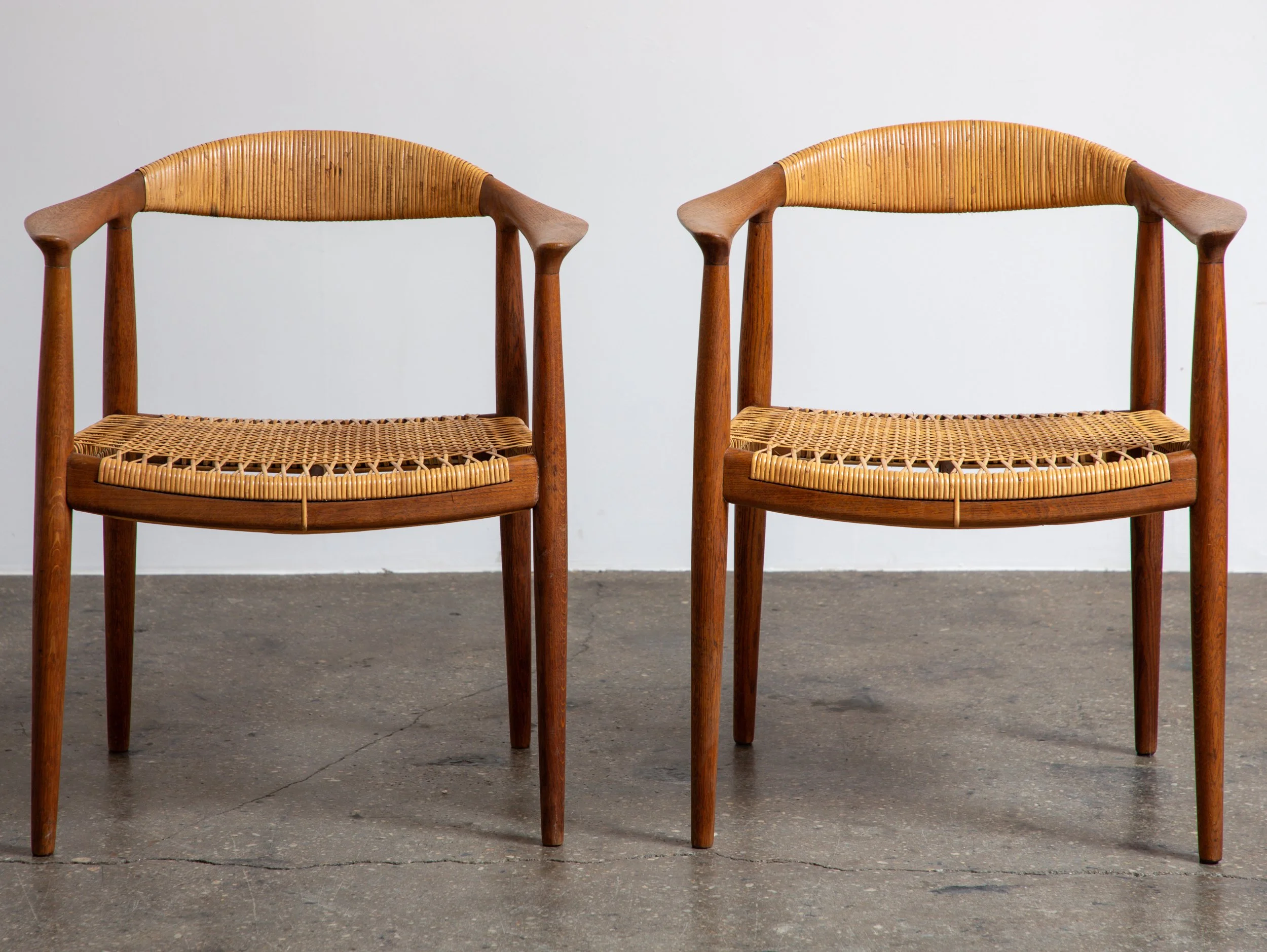 OAM_Original_JH_501_Wegner_Round_Chairs_Cane-11.jpg