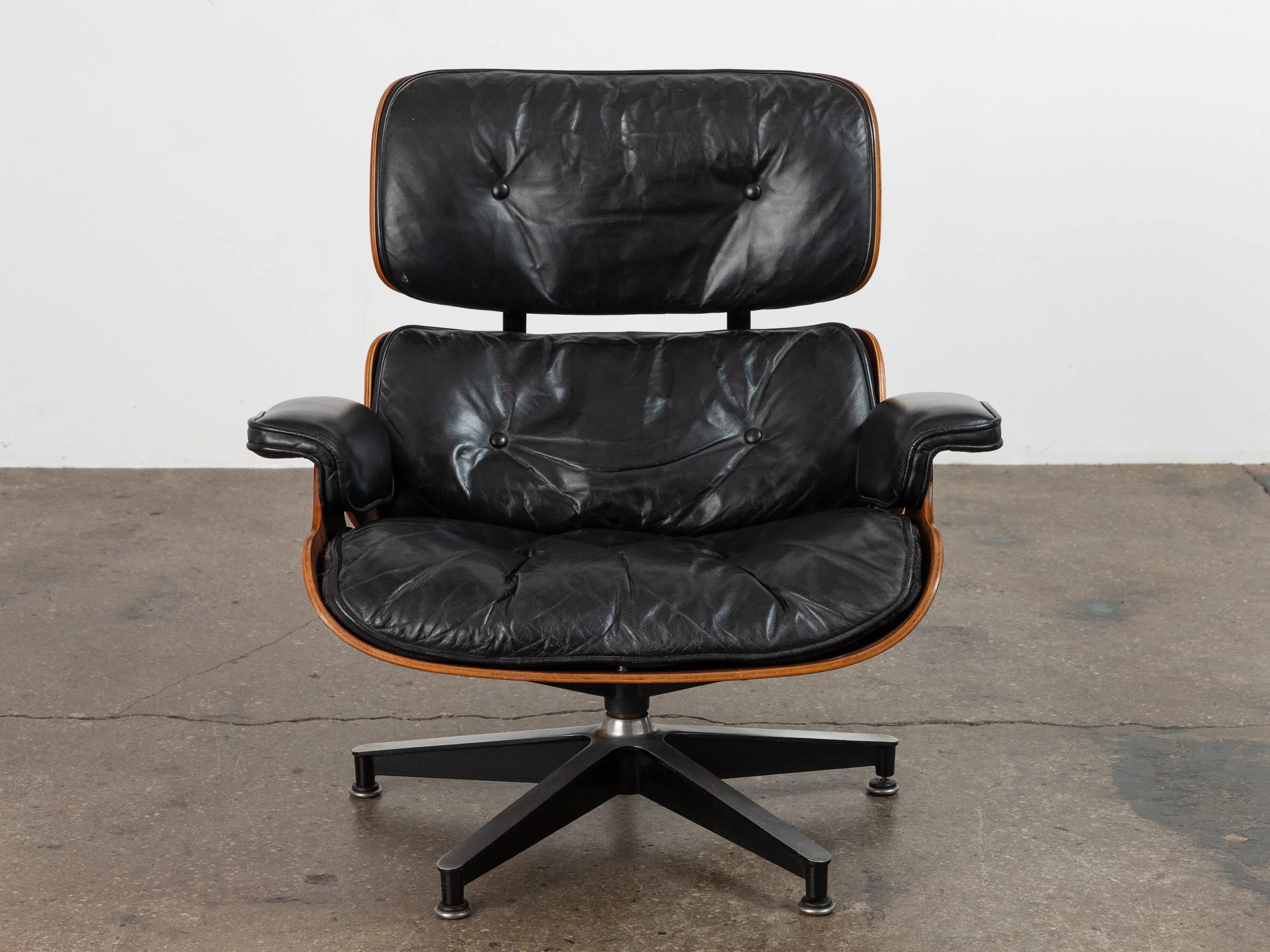 OAM_Eames_Herman_Miller_670_Black_Leather_Lounge_Chair-1.jpg