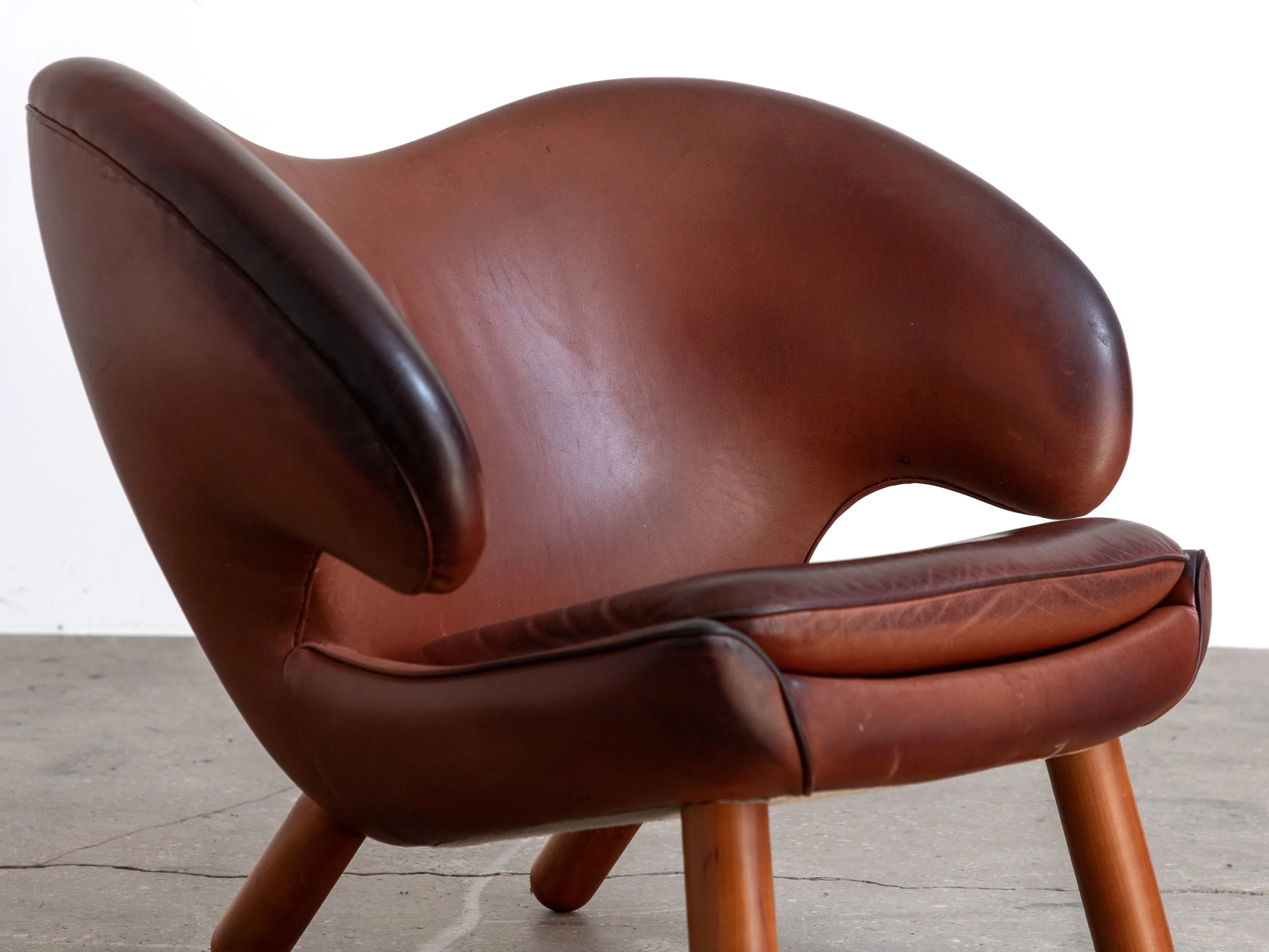 OAMNYC_Finn_Juhl_Pelican_Chair-3.jpg