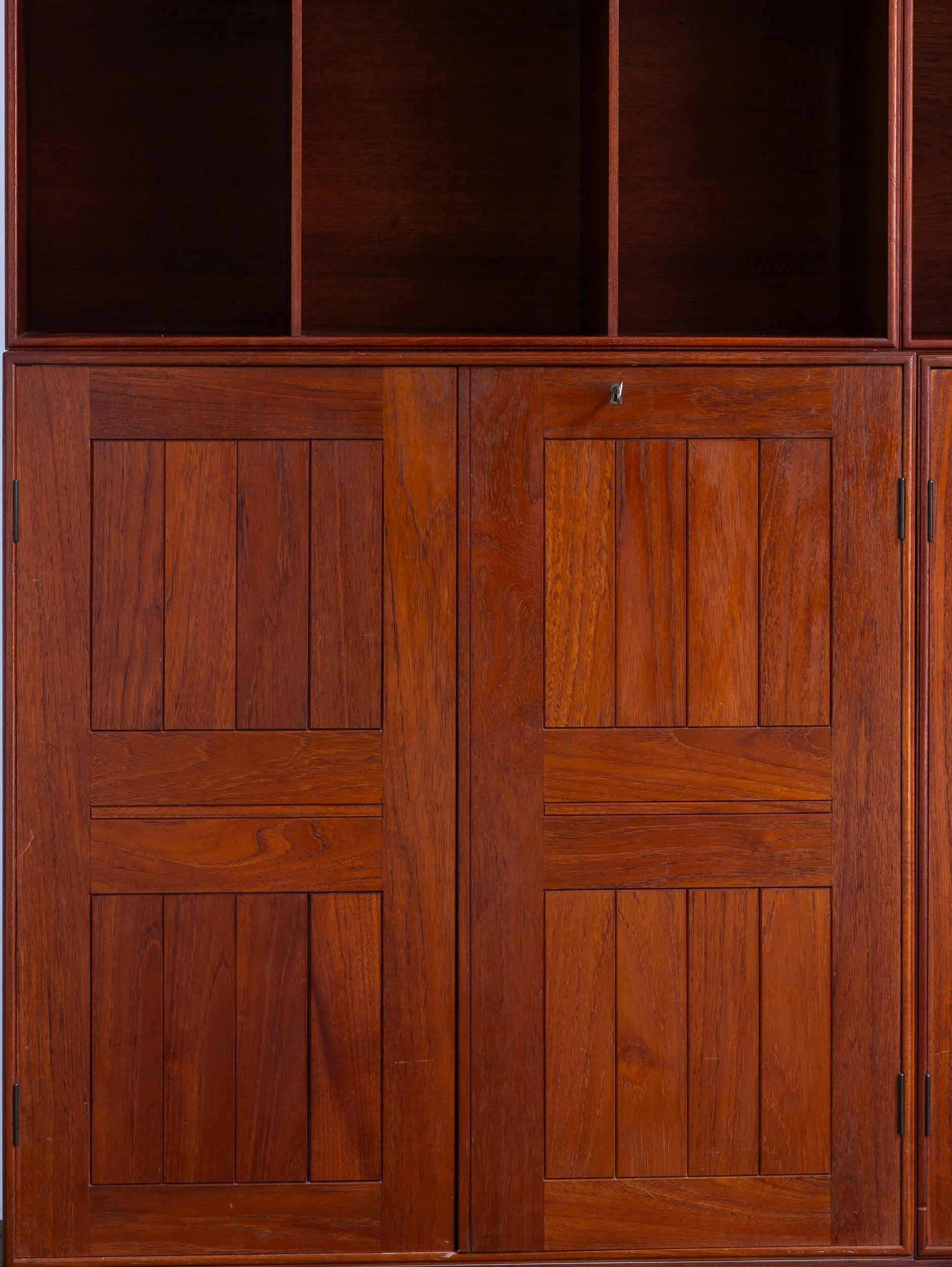 OAMNYC_Mogens_Koch_Bookcases-3.jpg