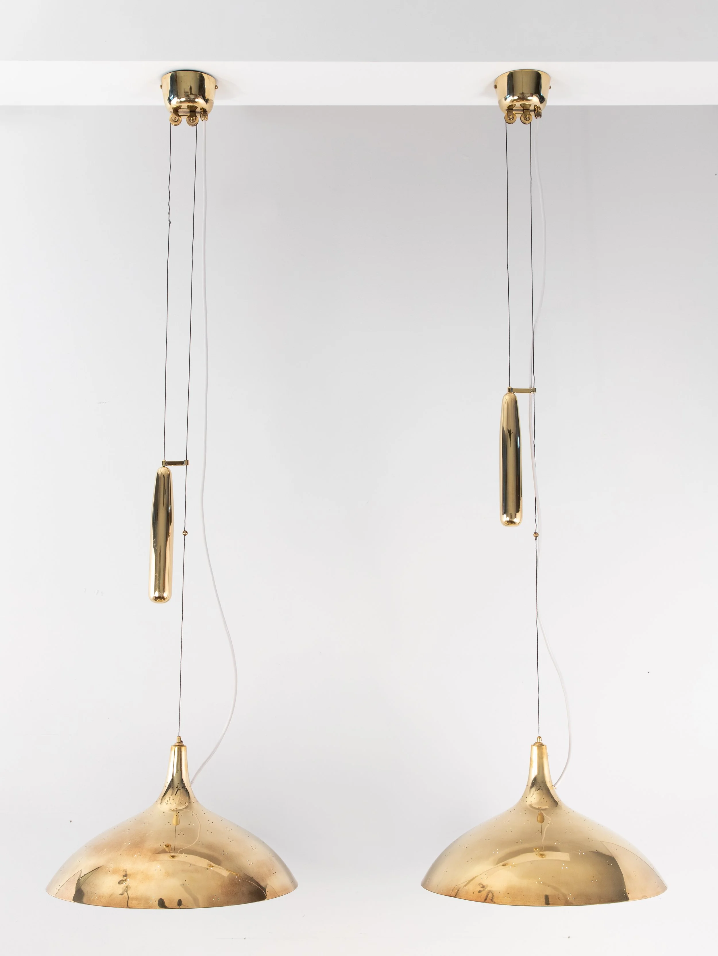 Paavo Tynell Adjustable Counterweight Ceiling Lamp Model A1965 Taito.jpg