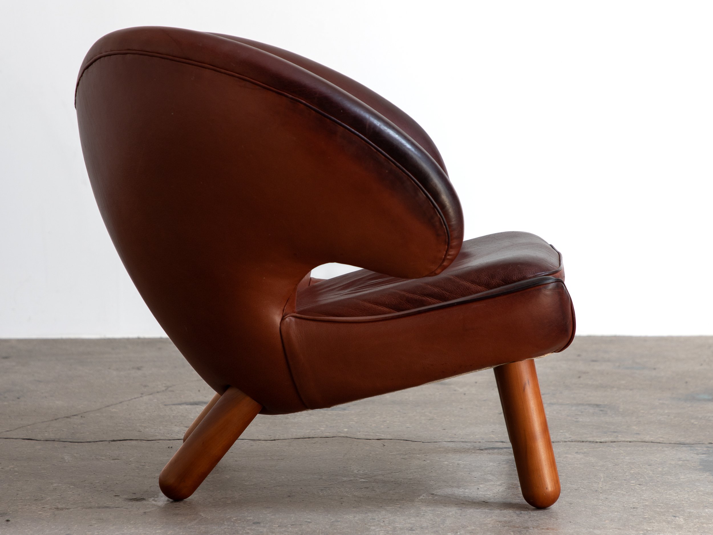 OAMNYC_Finn_Juhl_Pelican_Chair-5.jpg