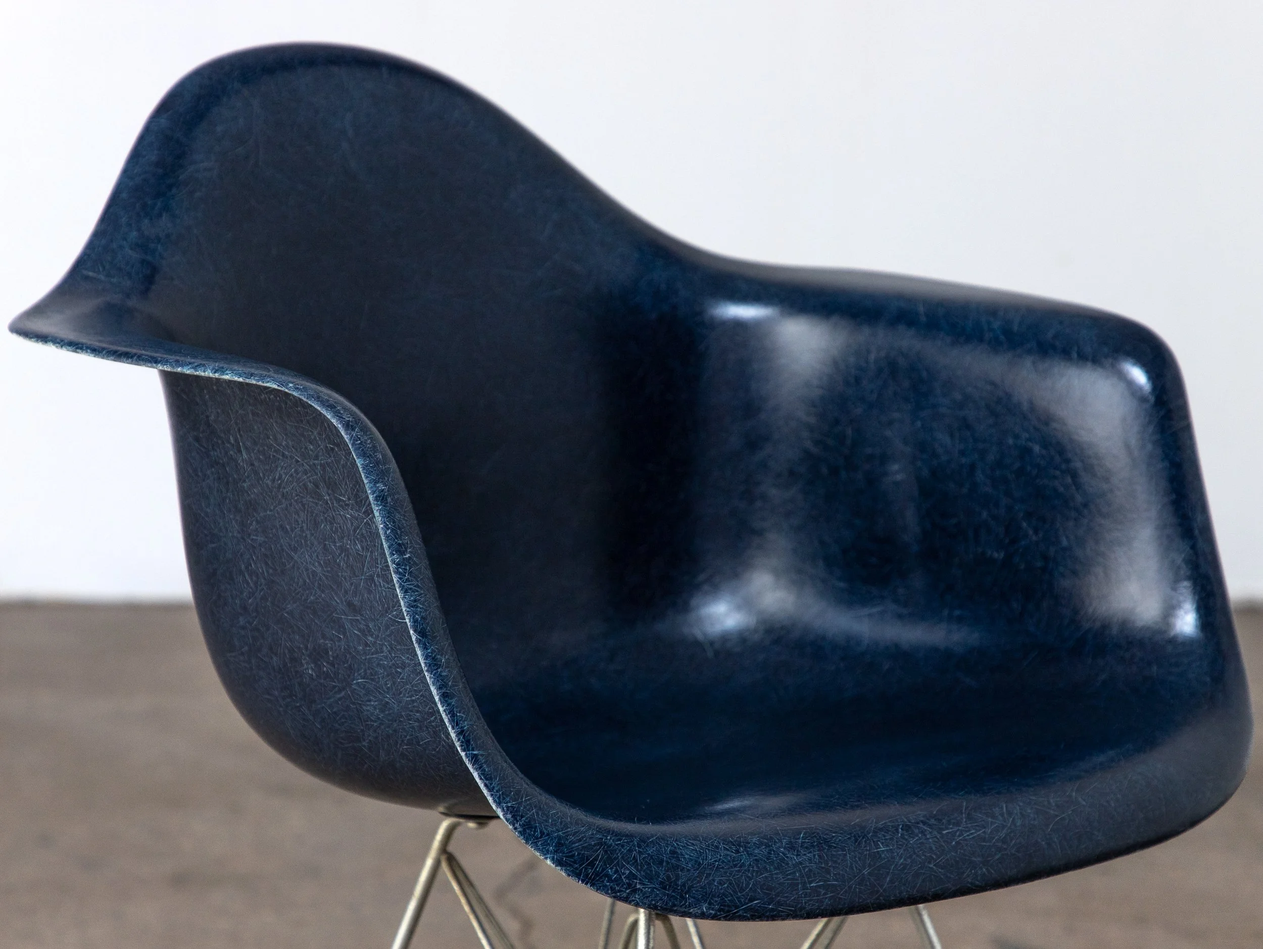OAM_NYC_Eames_Navy_Shell_Eiffel_Base-6.jpg