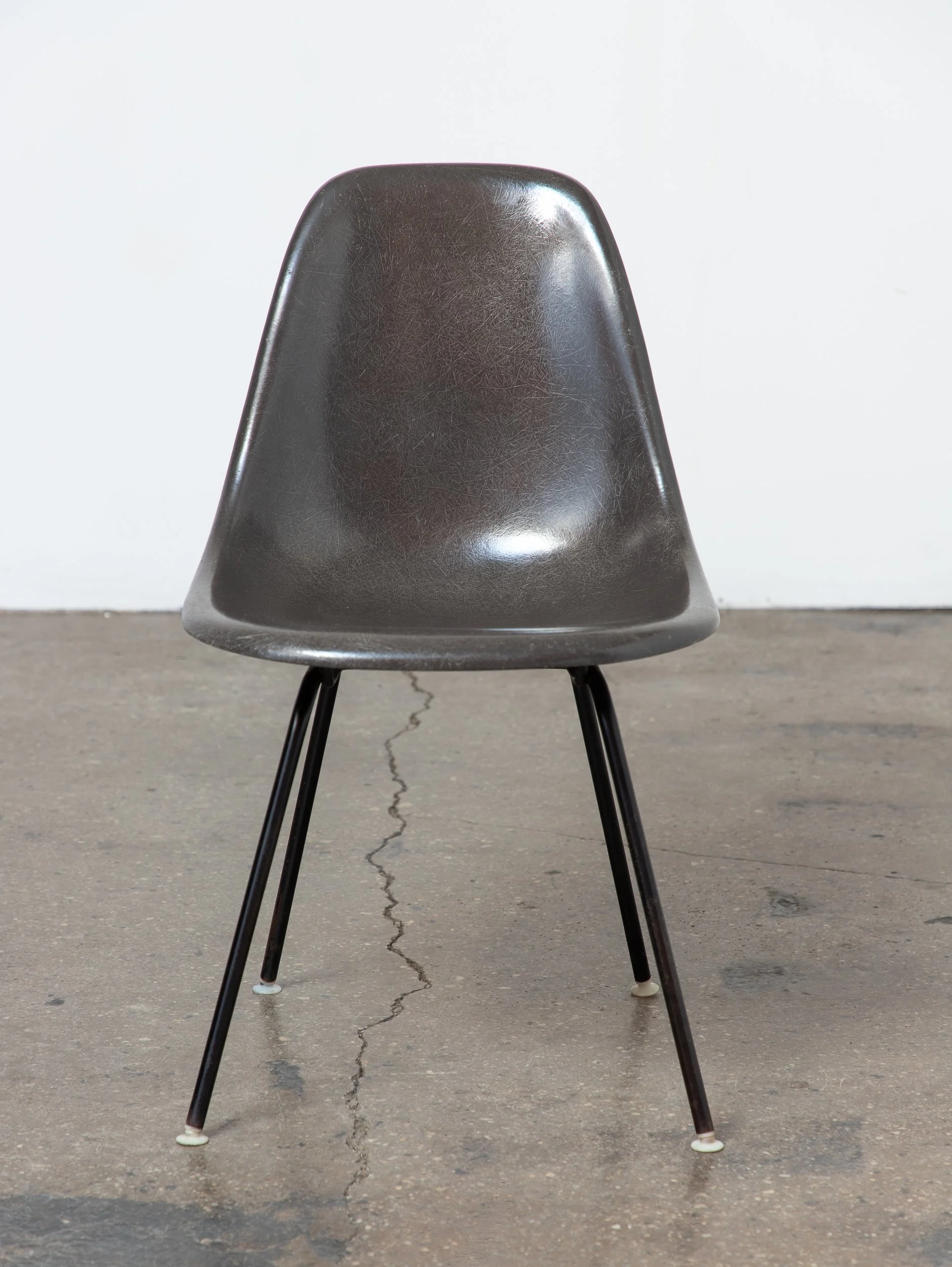 OAM_Elephant_Grey_Eames_Fiberglass_Shell_on_Black_Base-3.jpg