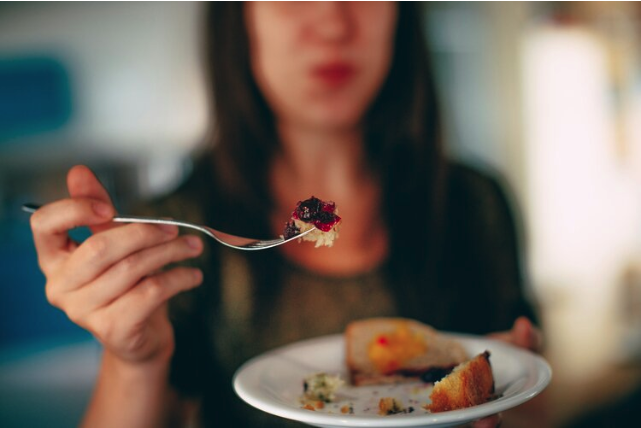 How Does Healing from Emotional Binge Eating Look Like?