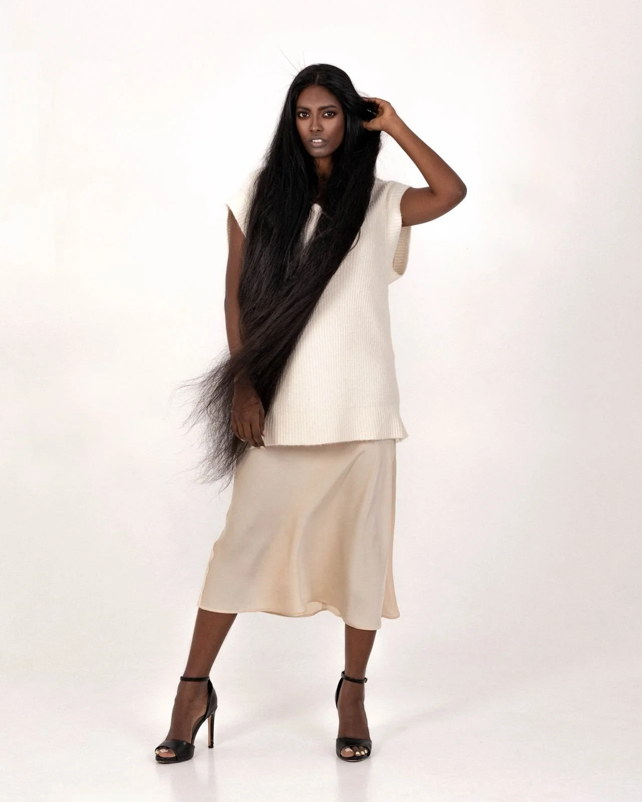 WhatsApp Image 2025-11-27 at 00.01.44 (1).jpeg