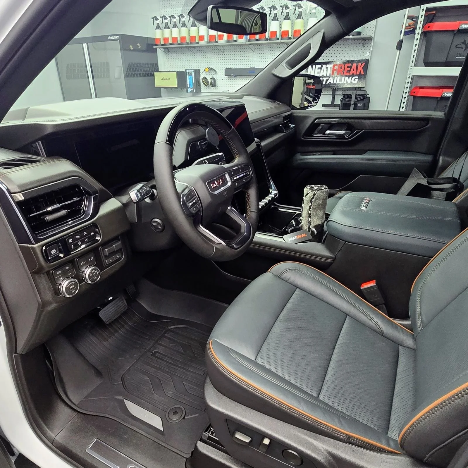 Yukon XL AT4 Interior Cleaning.jpg