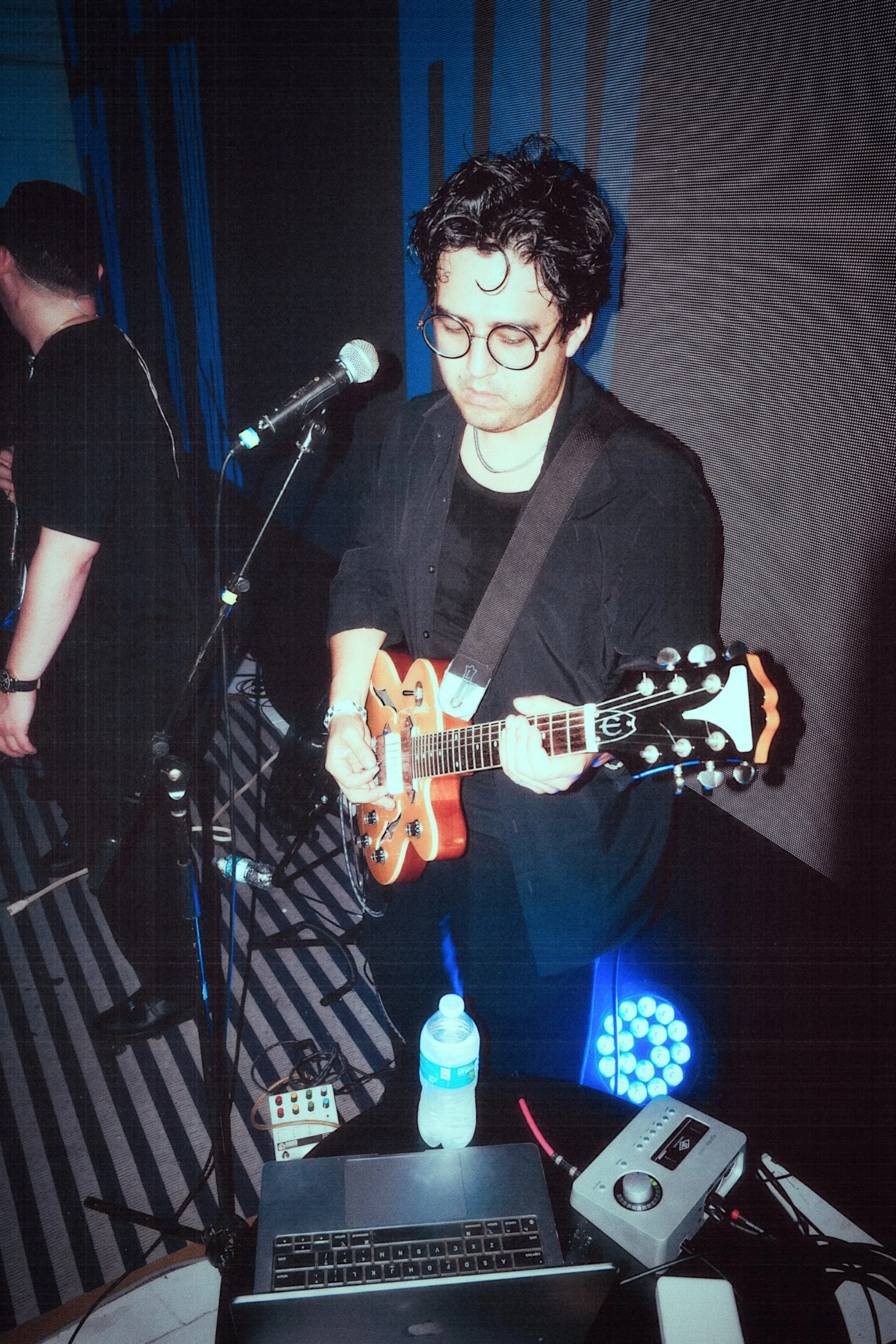 06.JPG