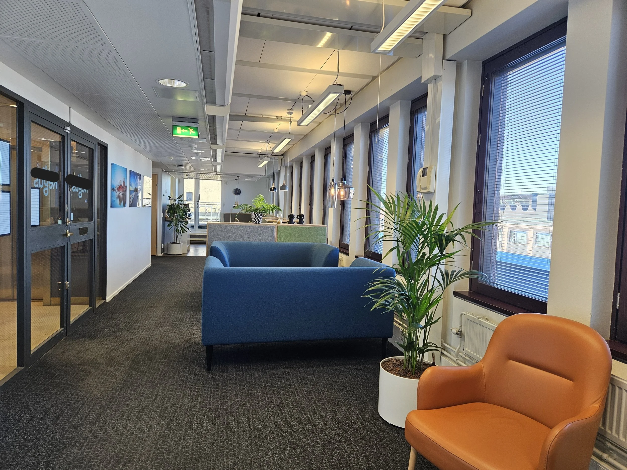 7. kerros sohvat ja nojatuolit