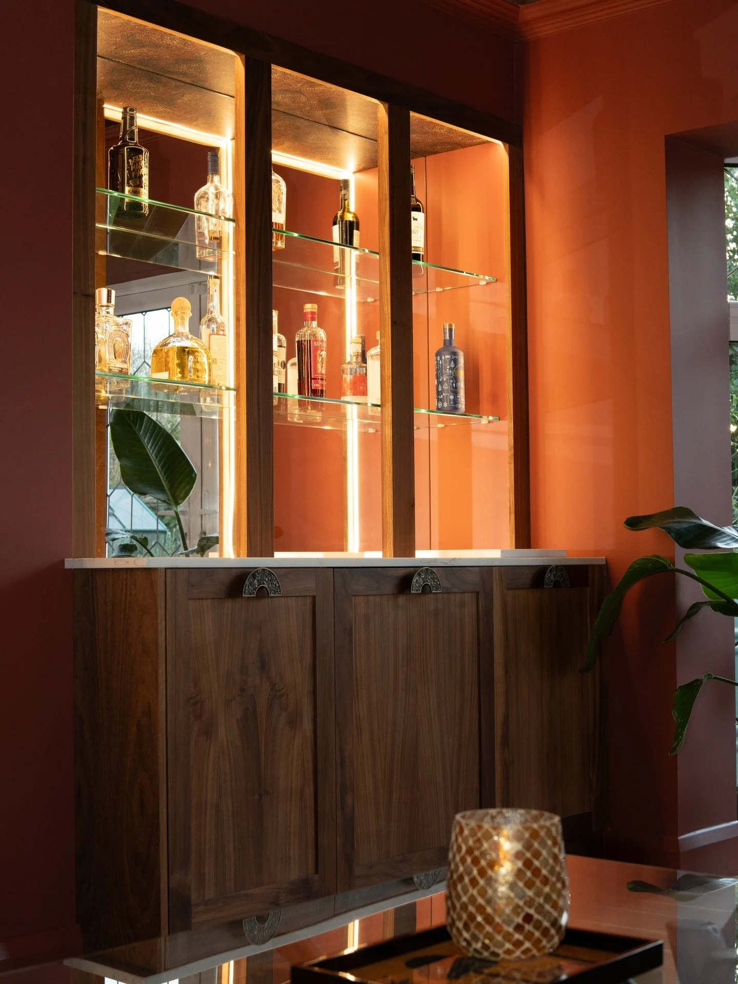 For our clients at Elm Avenue, Coastal Trades Collective introduced a series of updates designed to make everyday use feel easier and more considered.

In one room, a bespoke drinks cabinet was built into the space, with an integrated ice bucket plan
