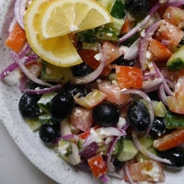 GREEK SALAD 
