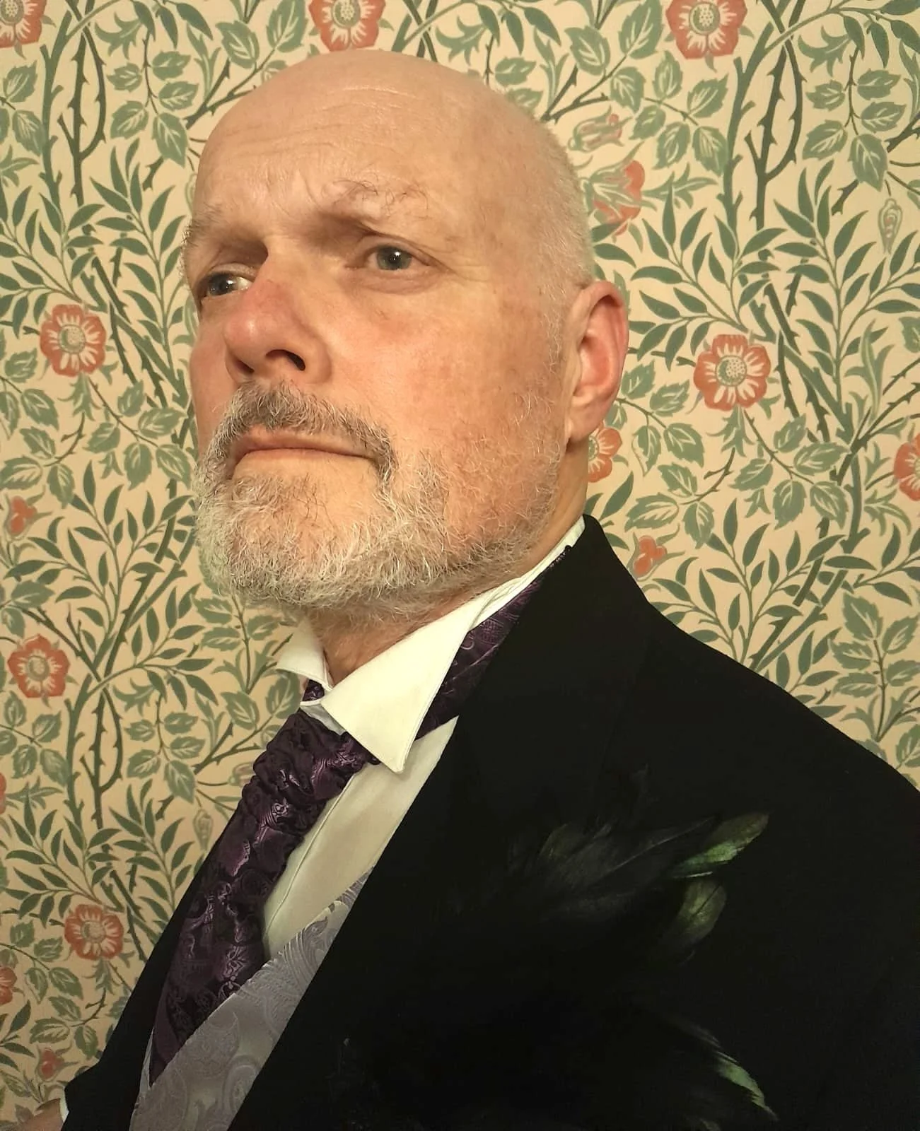 Gary Philpott as Anushkin