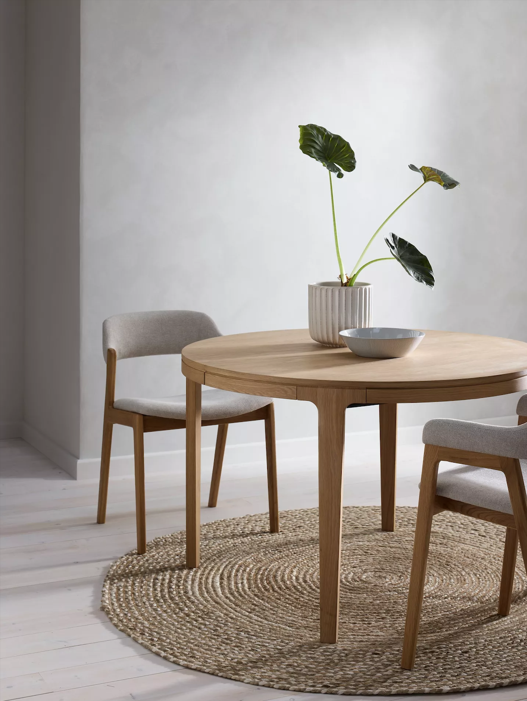 MIRA  Table