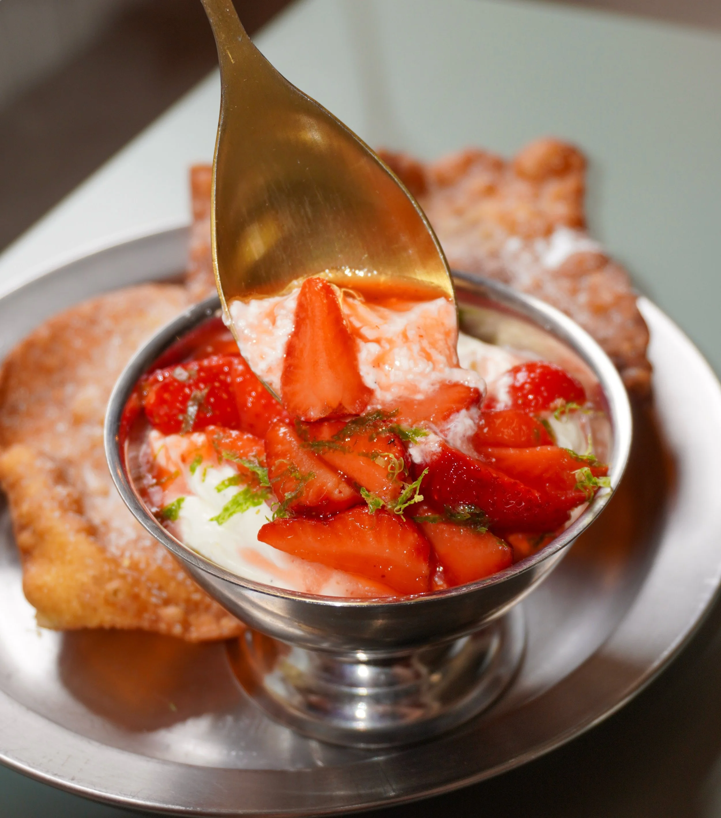 Proof that dessert is the best part 🍓

BERRY NICE

Cr&egrave;me mont&eacute;e &agrave; la vanille, fraises, citron vert, fines feuilles croustillantes