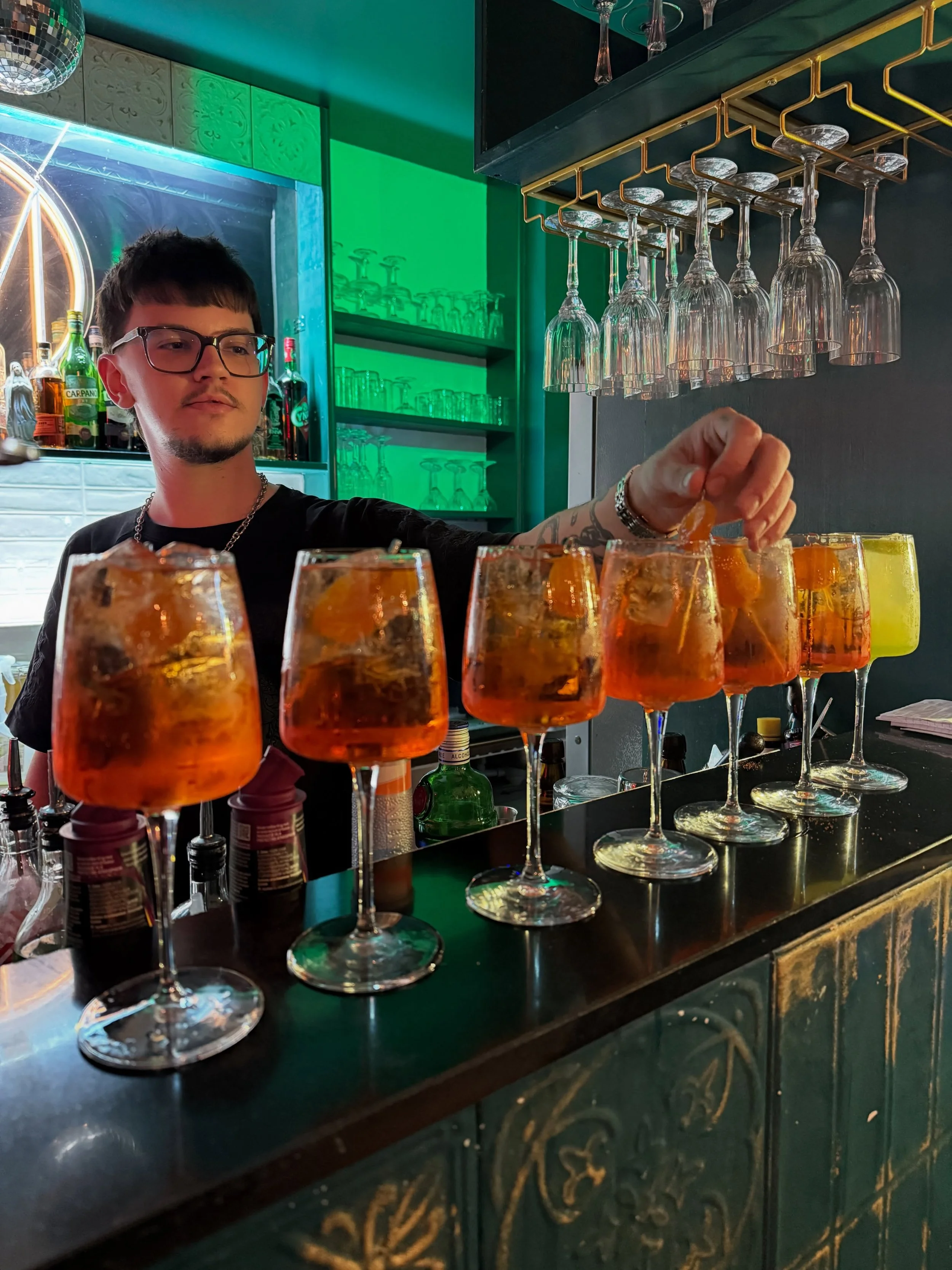 L&rsquo;&eacute;t&eacute; joue les prolongations
Venez profiter de notre spritz o&rsquo;clock
Encore une semaine
18h&ndash;20h/ 7&euro; 
On se retrouve pour trinquer ?