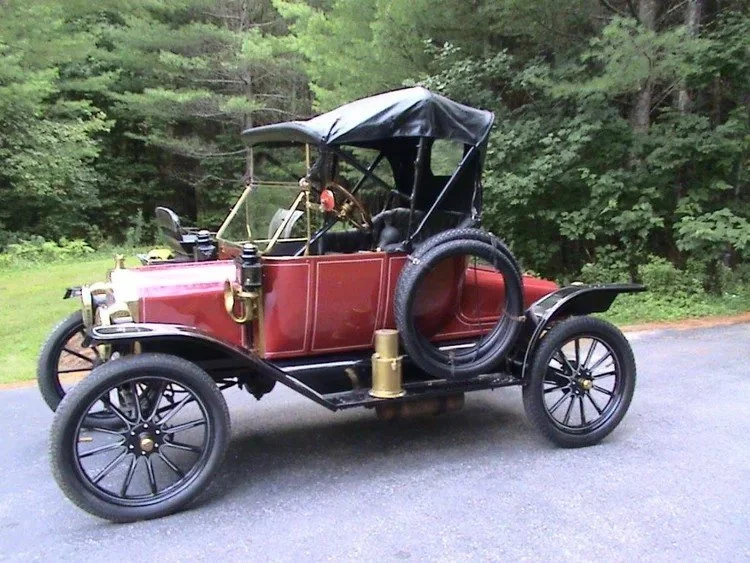 Automobiles Through the Decades - 1910 to 1920: America Gets Its Wheels