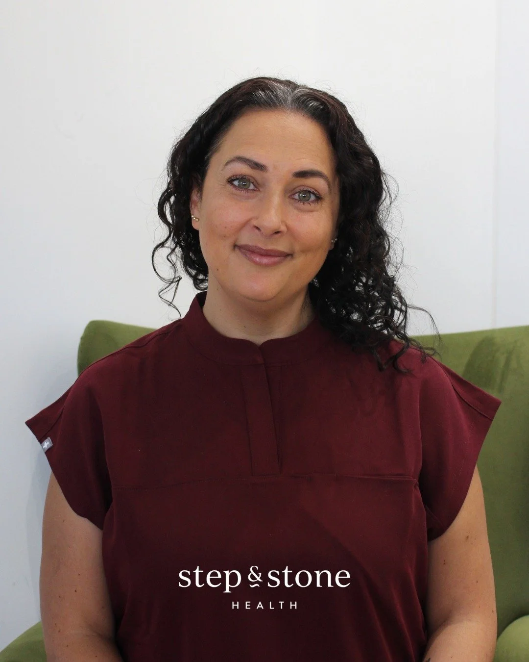 Meet Kelly👋

Joining our relaxation therapy team at @stepandstonehealth and, changing the pace of Mondays in clinic.

Over the past few weeks, we&rsquo;ve been working behind the scenes to bring something new into the space. Not just a new face but 