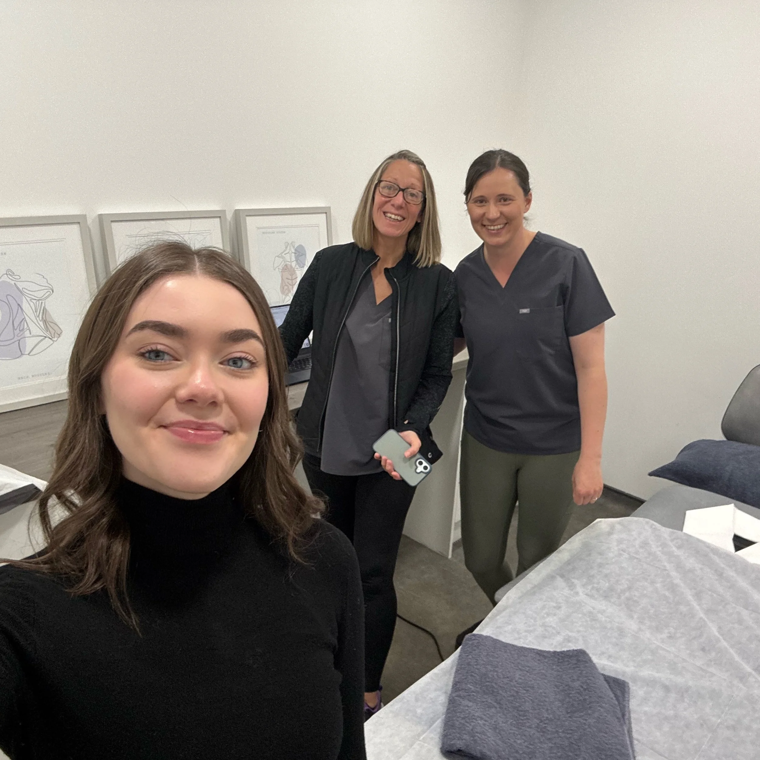 Tonight, we are out of the clinic and into @pandjlive 

Kim, Izzie, Jenny, Hattie and Amy are attending the opening night of @friendsofanchor &lsquo;s Courage and Brave shows this weekend and Amy will be there in her element, volunteering in her sign