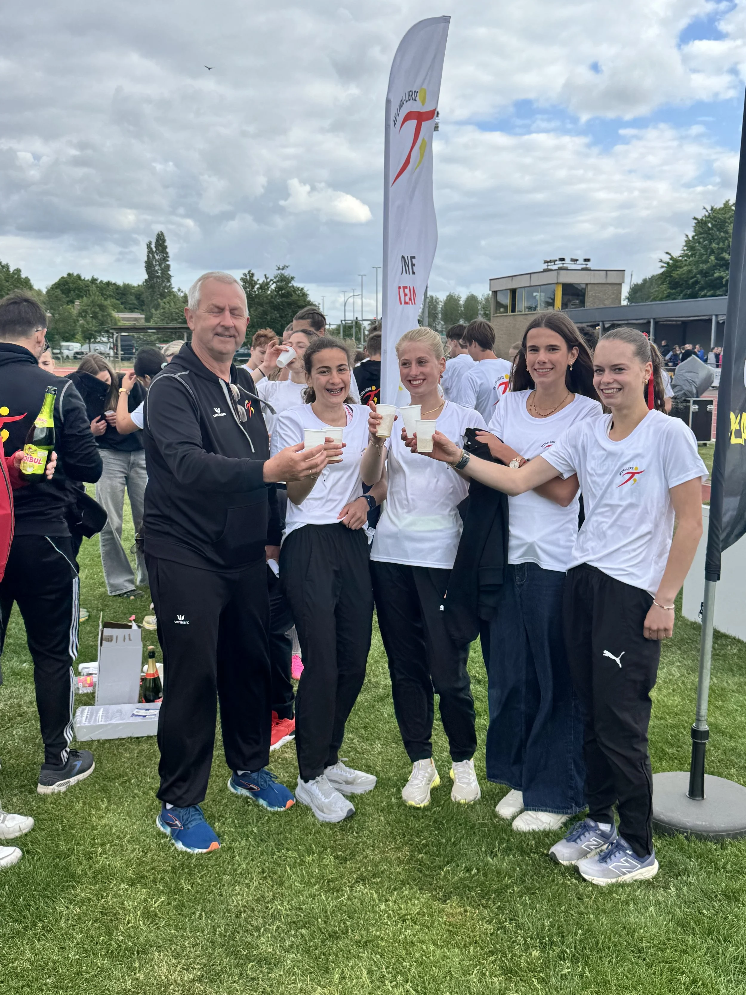Overwinningen, ereplaatsen en een titelviering op de cadetten en scholieren Beker van Vlaanderen