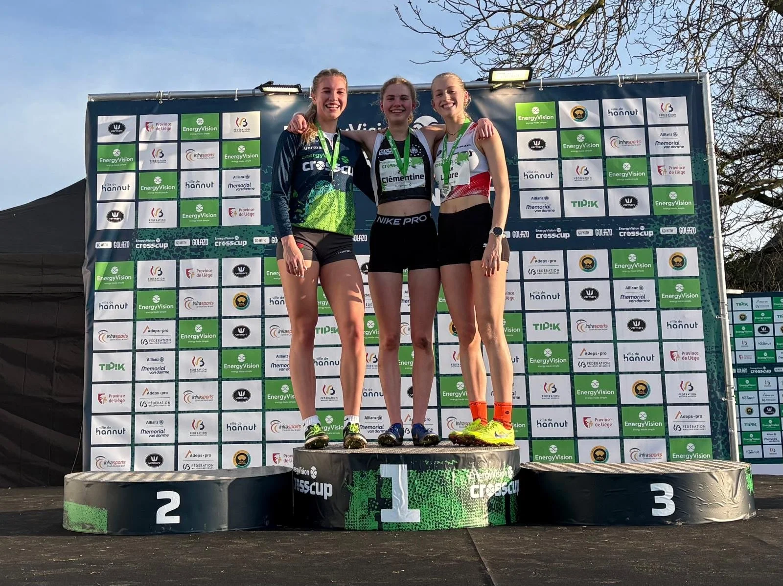 Drie crosspodia, twee clubrecords, een persoonlijk record en een debuut.