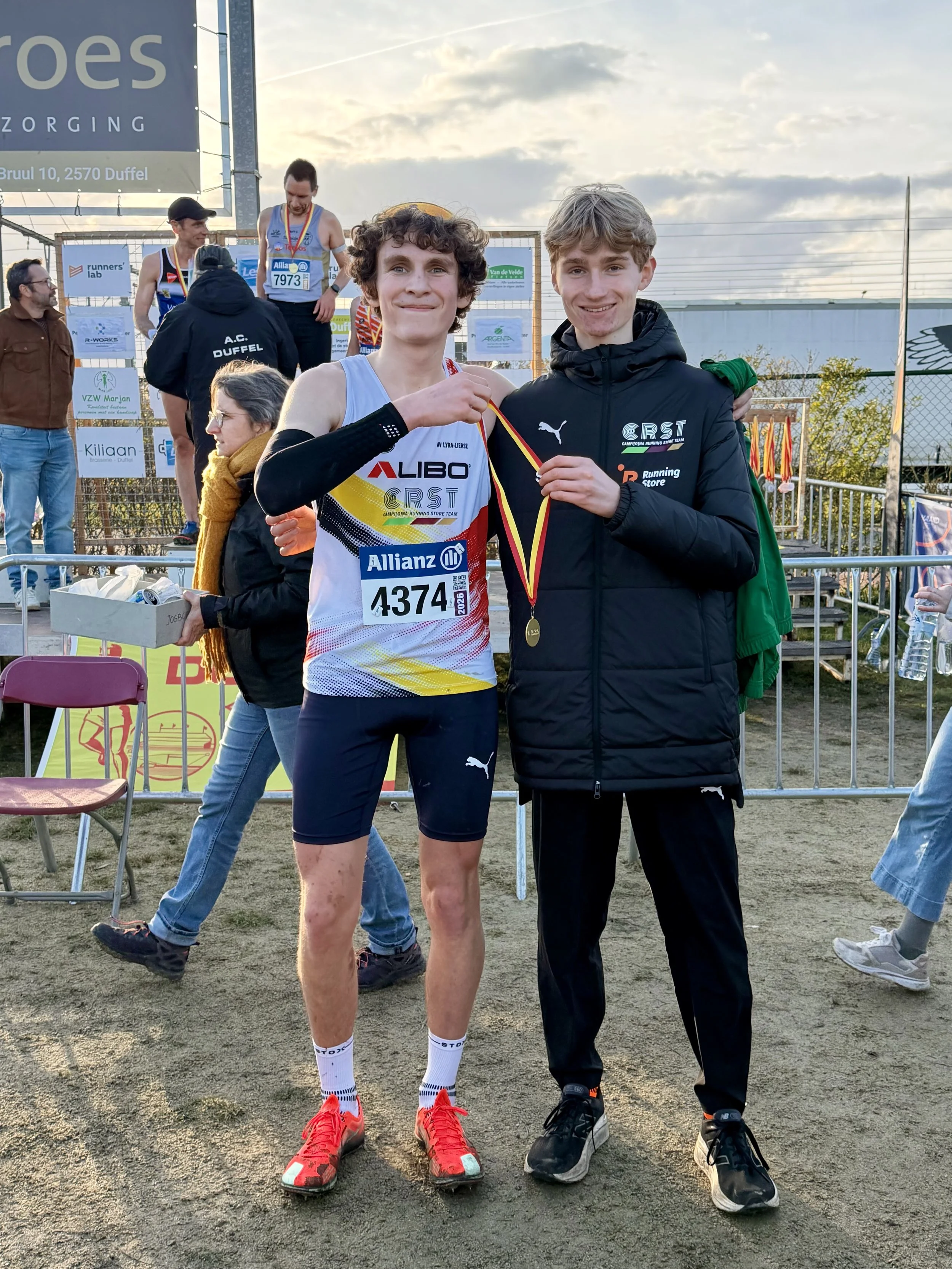 Drie CRST atleten in de crossklassieker van Duffel doen het top met tweemaal winst en één vierde plaats.