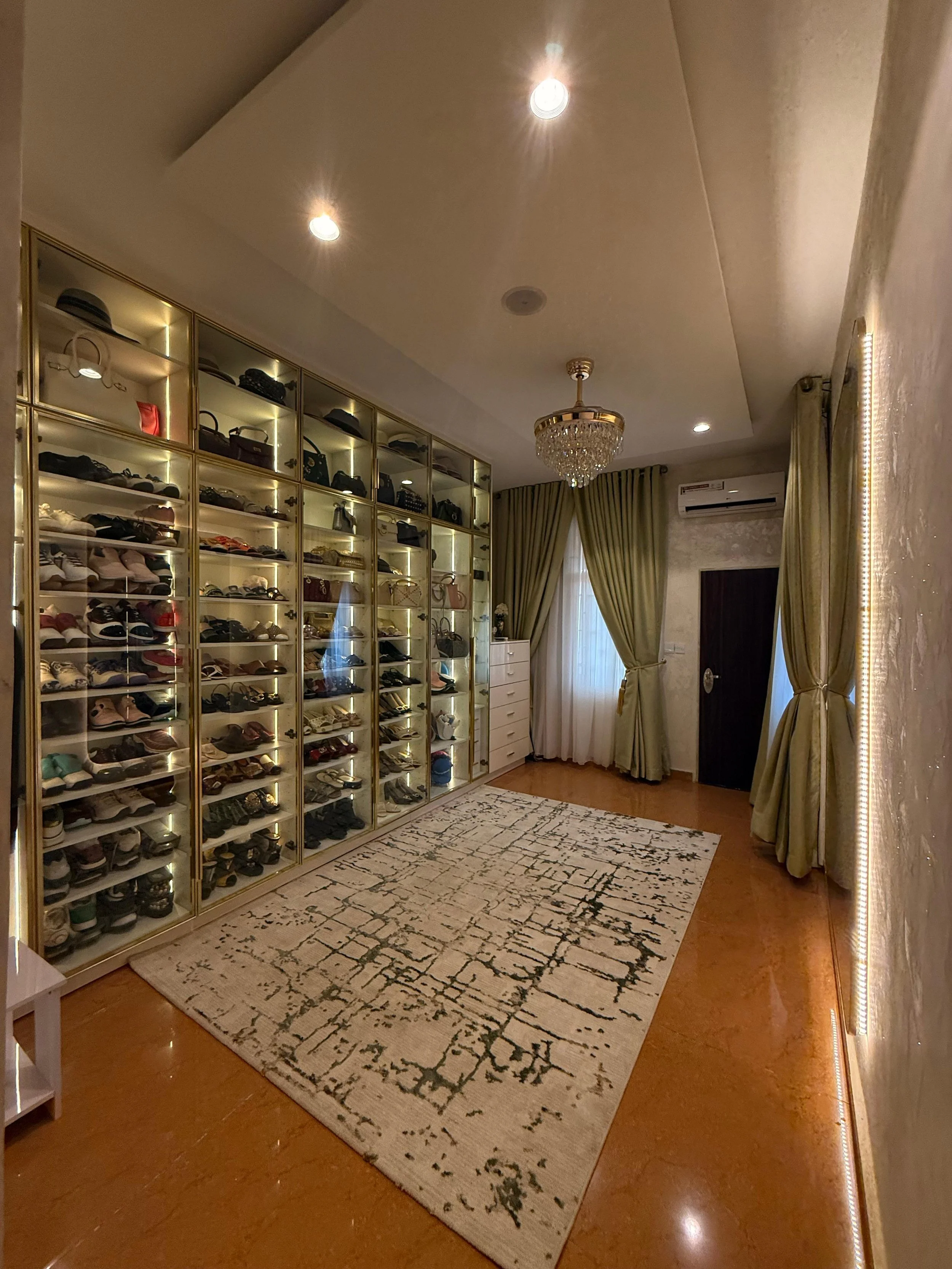 Verdant Dressing Suite