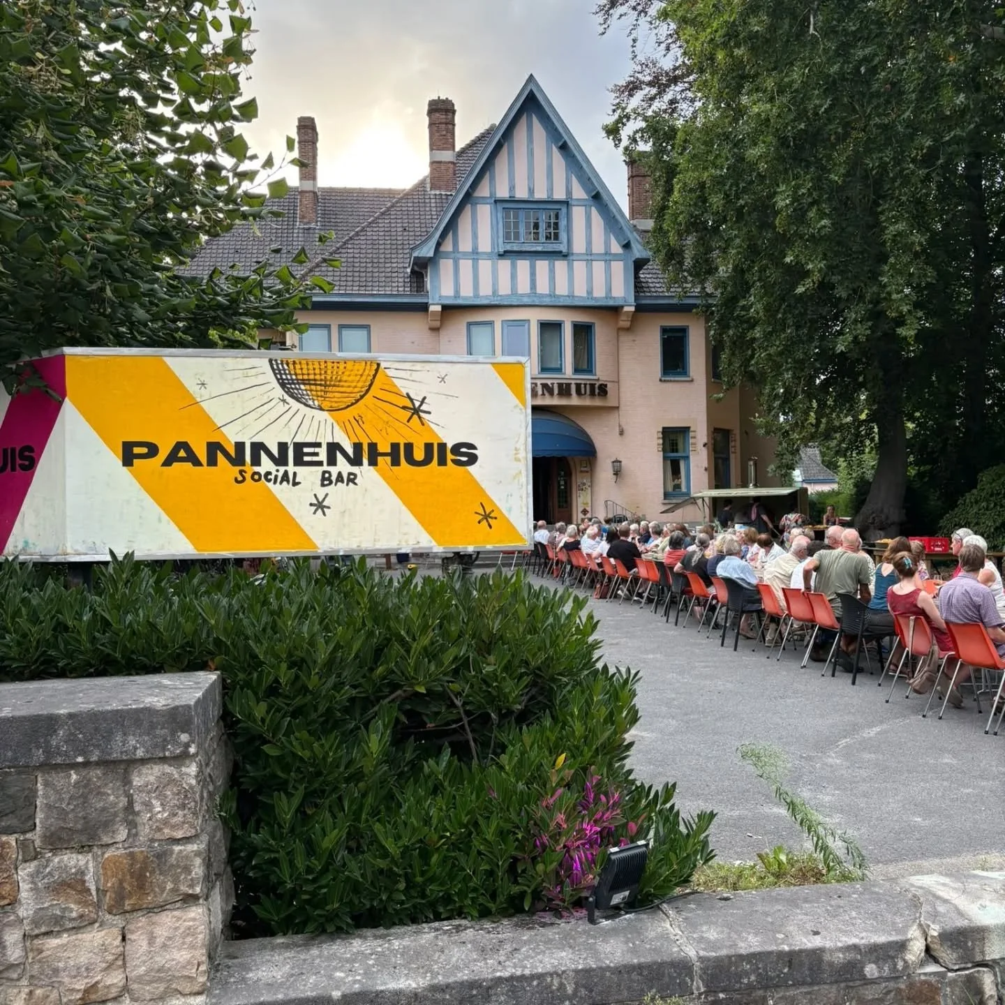 Pannenhuis-diner.jpg
